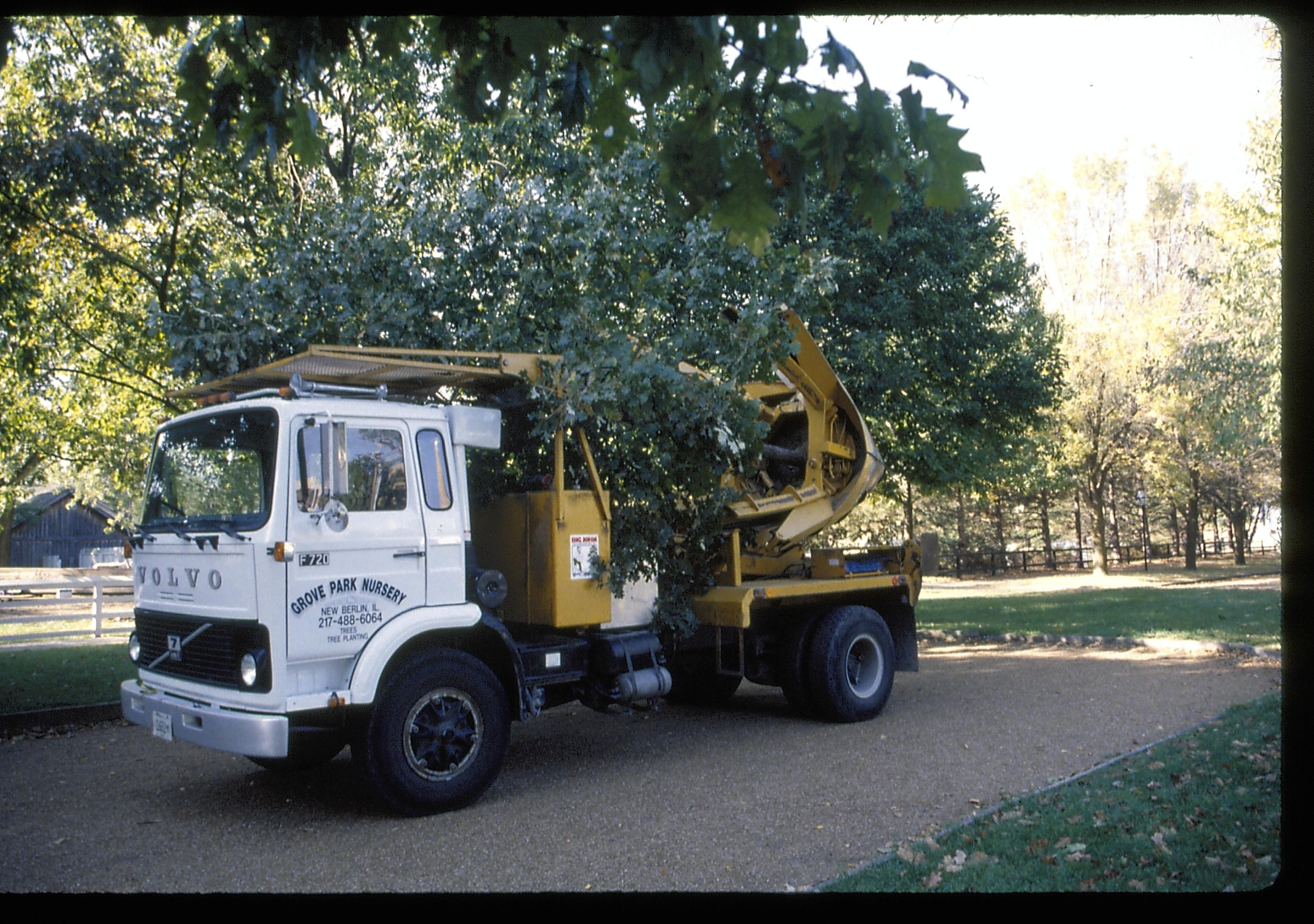 teee in temp removal Lincoln Home NHS- Corneau House move, Roll #1 color slides, exp 15 Corneau House, move