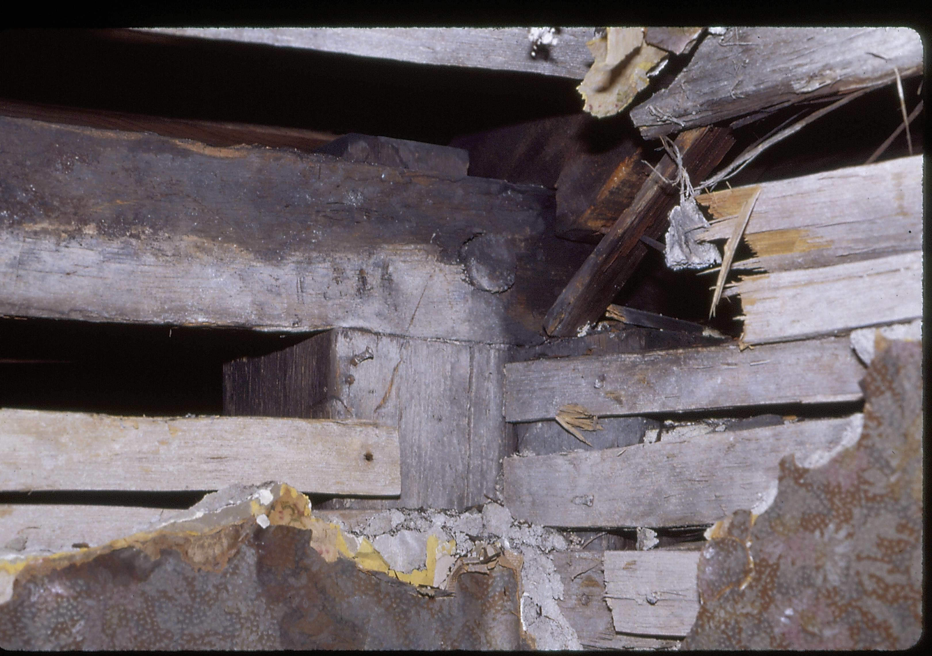 Original Southwest corner of loft; pegged framing LIHO NHS- Arnold House, 0 Arnold House, wallpaper