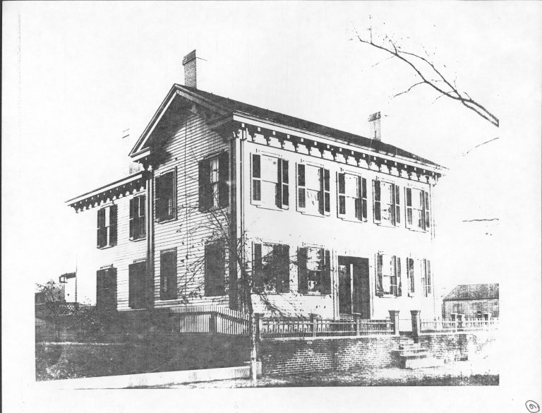 Winter view. Shows addition. Note deterioration of shutters on middlw window. (Only photos of pre-1900 Arnold House exist in background of Lincoln Home photos) LIHO NHS- Arnold House, #6 Arnold House, Lincoln Home