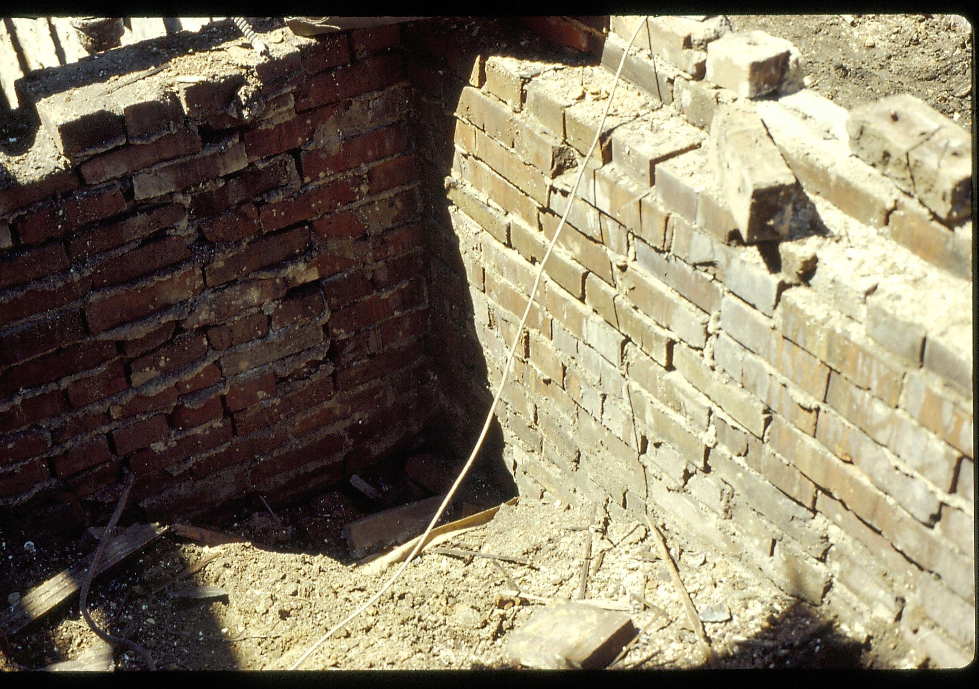 Foundation- Northwest corner LIHO NHS- Arnold House, HS-20 Roll #4 7/23-7/26/96, exp 10 Arnold House, restoration