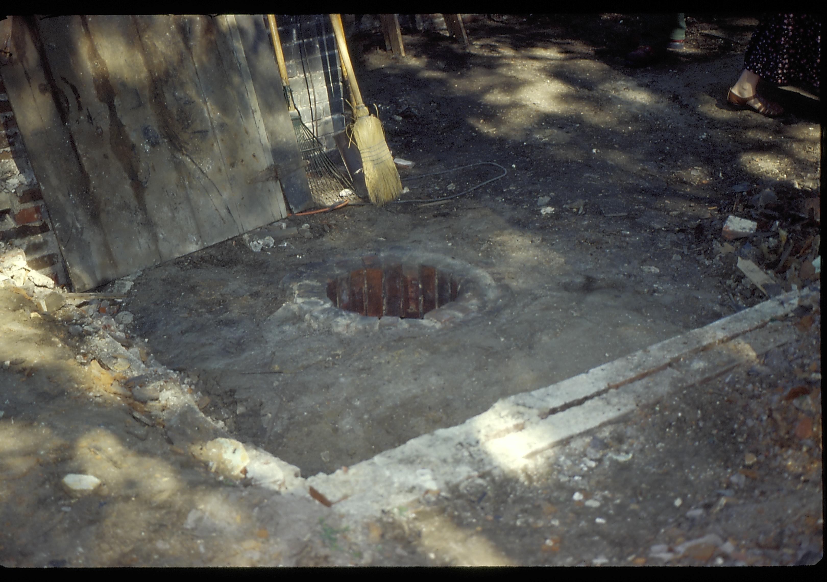 Foundation- cistern LIHO NHS- Arnold House, HS-20 Roll #4 7/23-7/26/96, exp 12 Arnold House, restoration