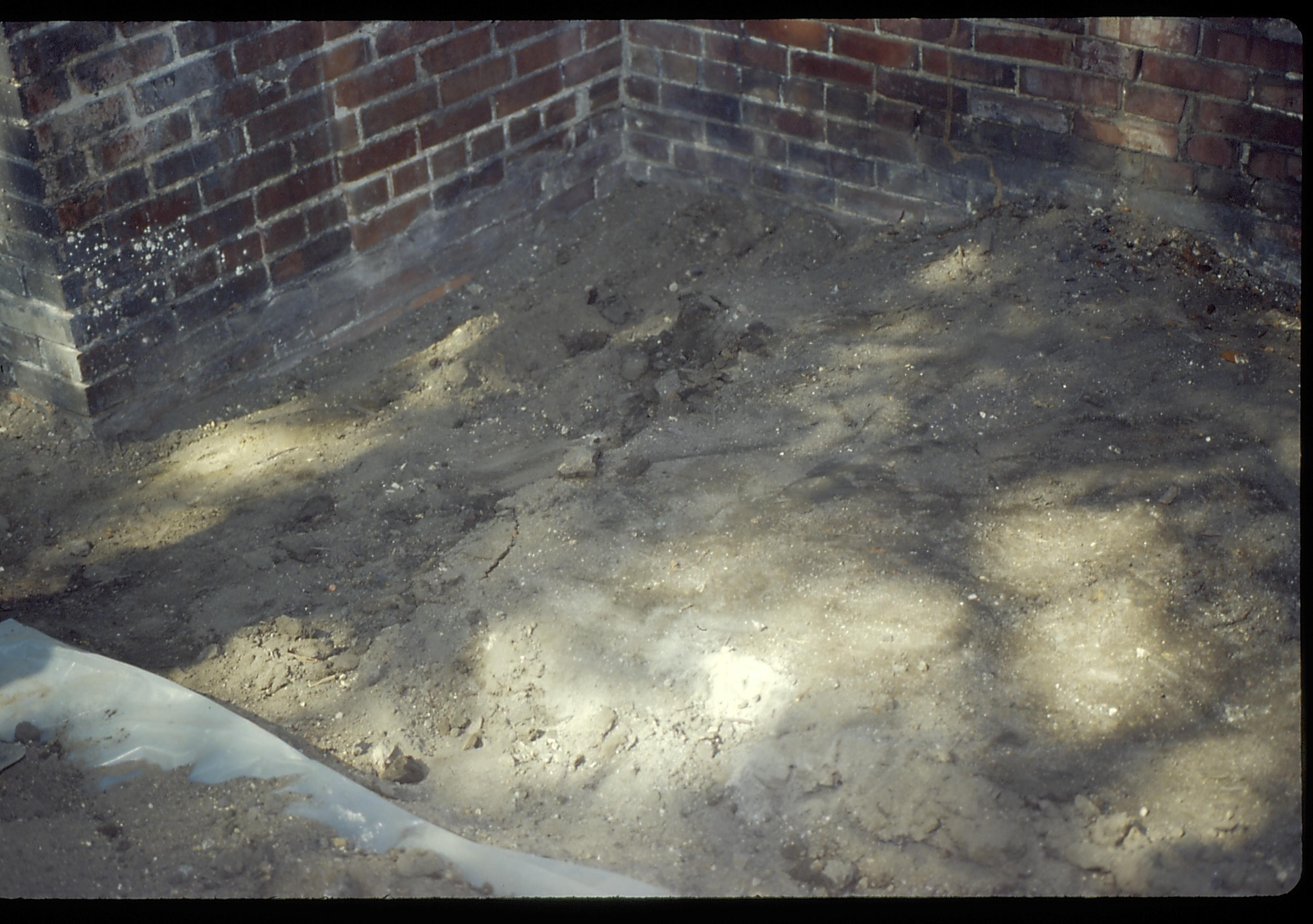 excavation- 6 LIHO NHS- Arnold House, HS-20 Roll #4 7/23-7/26/96, exp 32 Arnold House, restoration