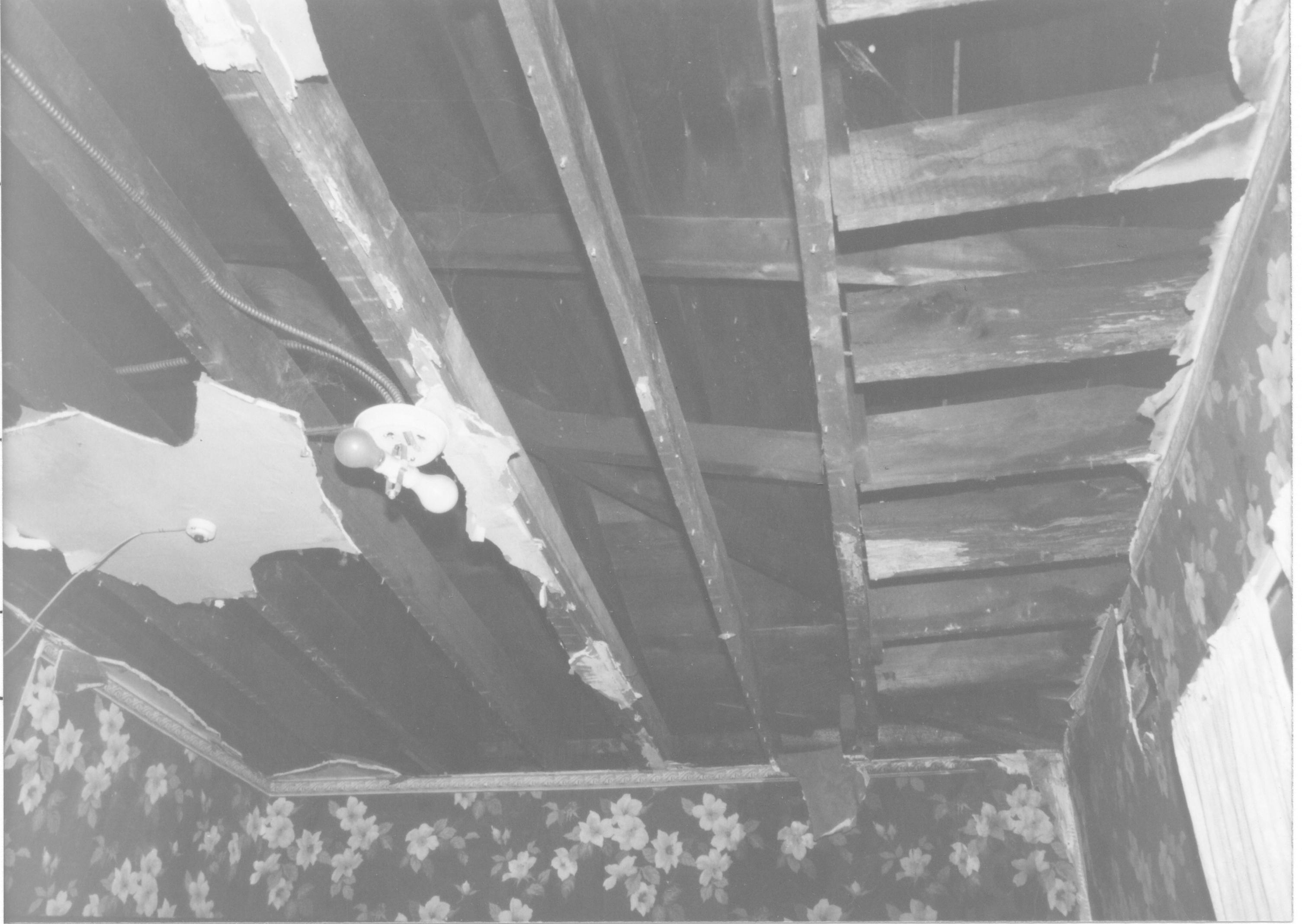 Morse House HS-9 11-4; Room 107, Ceiling South View Morse House, Interior