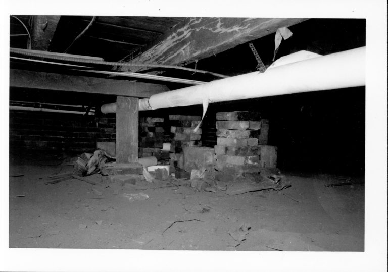 NA Morse House, Interior