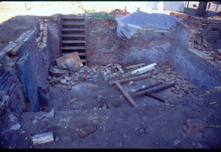 foundation 19; 1999-9 Morse House, Exterior