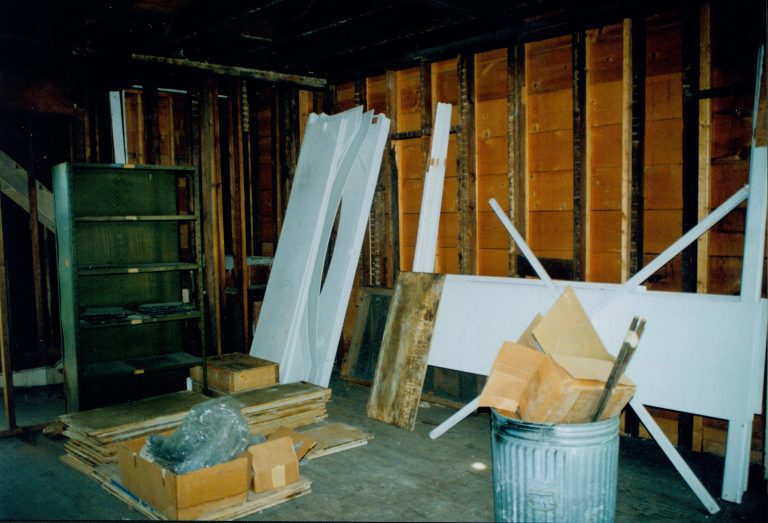 gazebo 19; 1999-7 Morse House, Interior