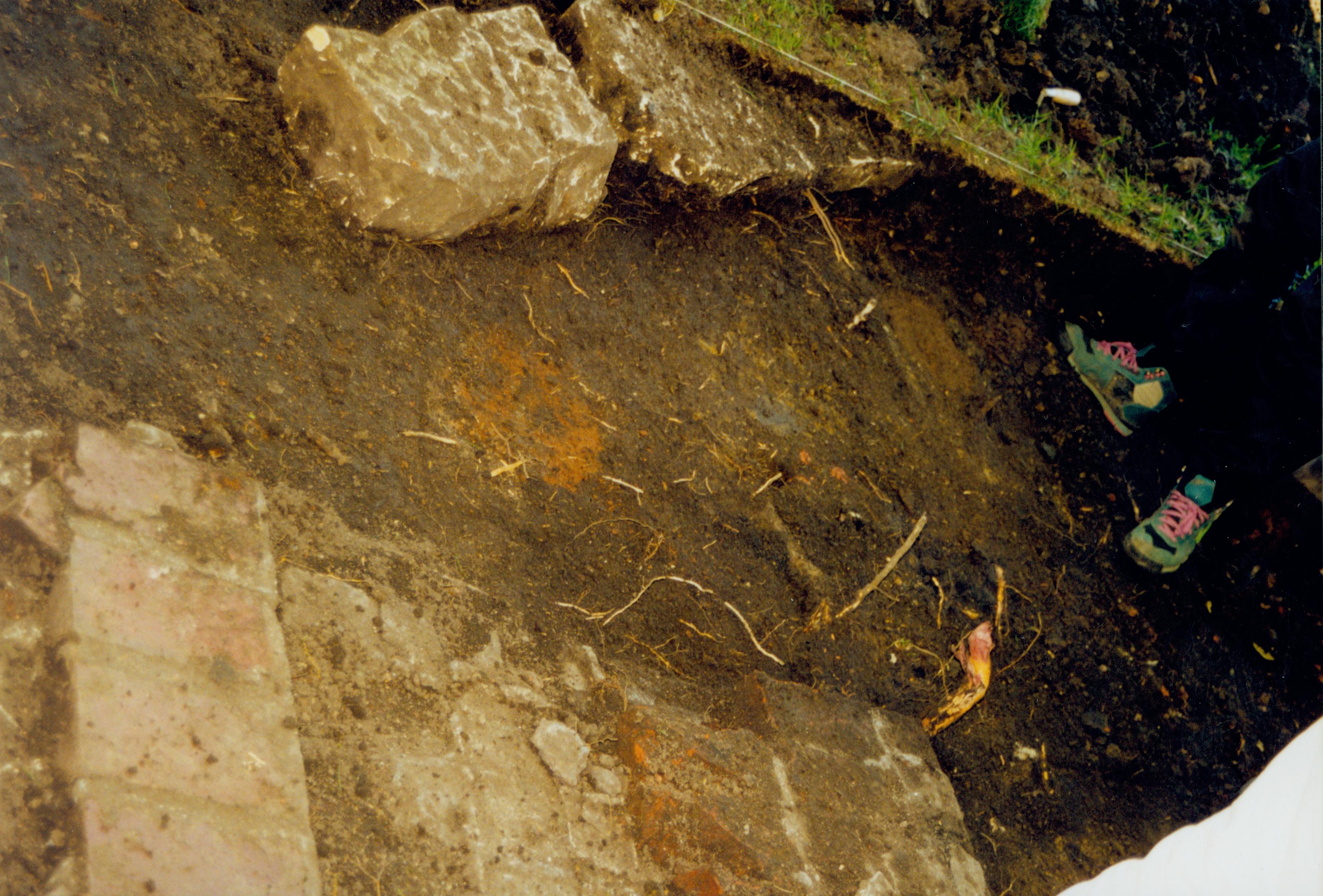 Archeological excavation; F. Mansberger and Team 12; 1999-5 Morse House, Exterior, Excavation