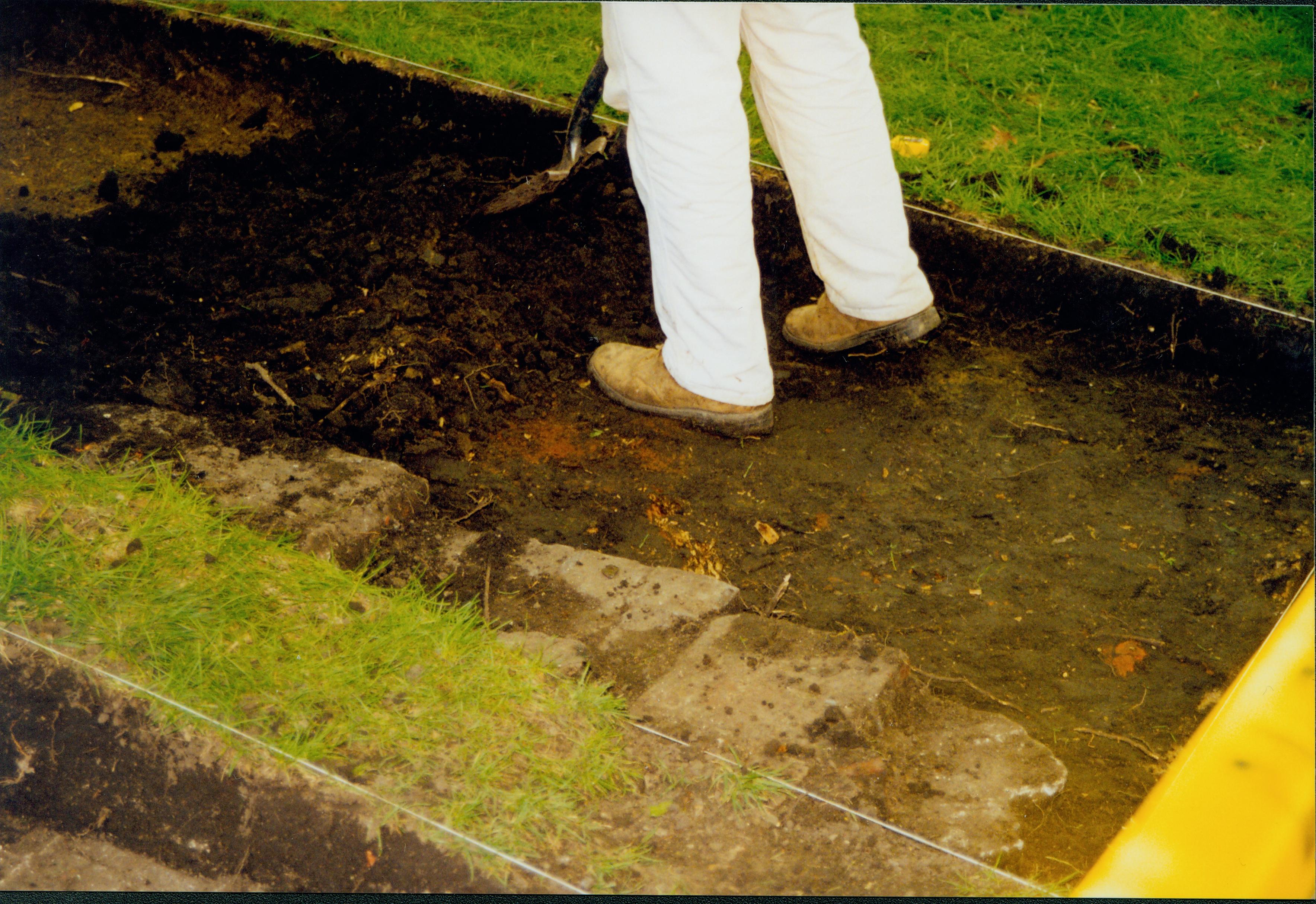 Archeological excavation; F. Mansberger and Team 15; 1999-5 Morse House, Exterior, Excavation