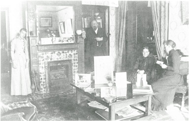 NA Robinson House, Interior