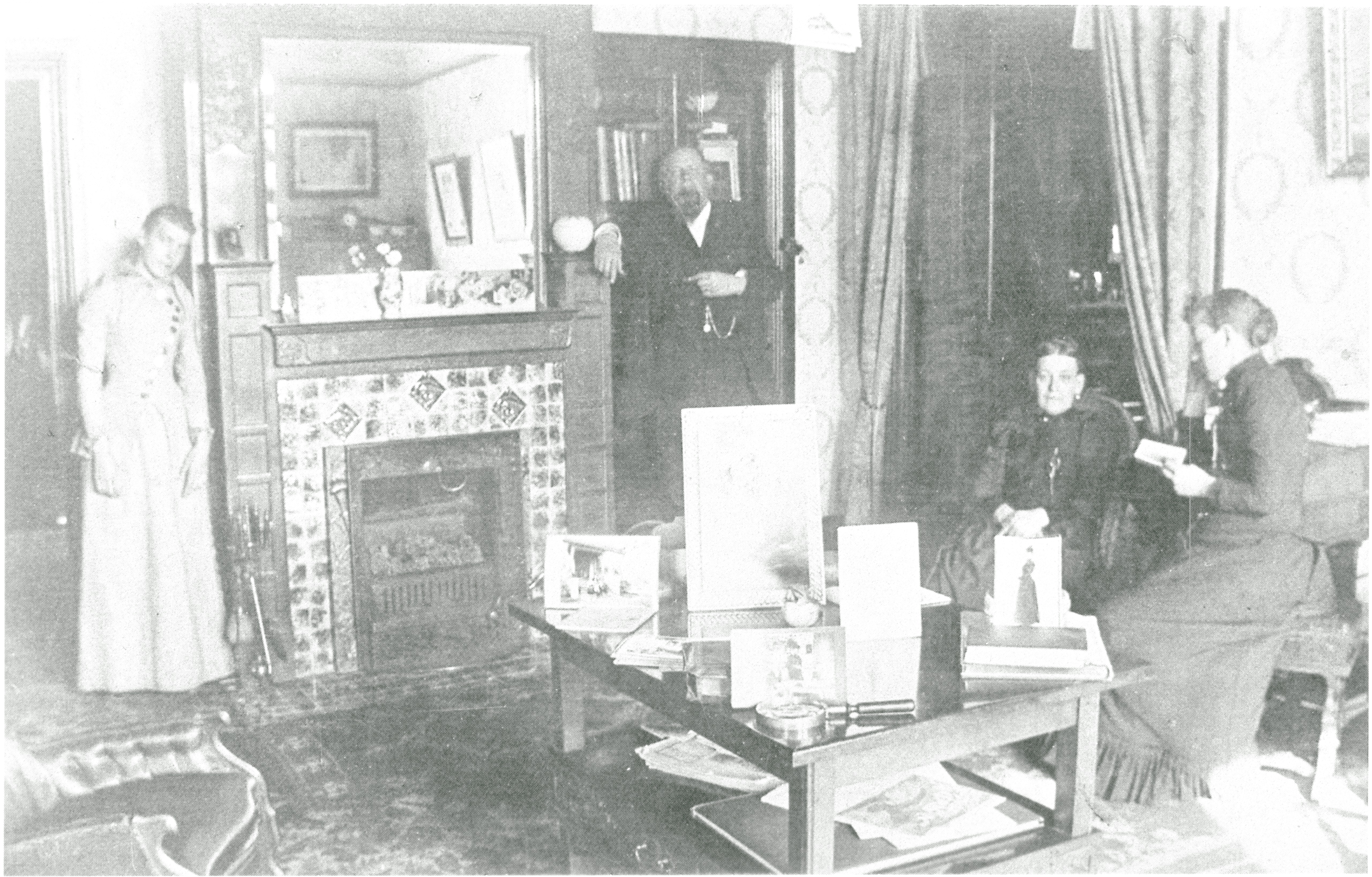 NA Robinson House, Interior