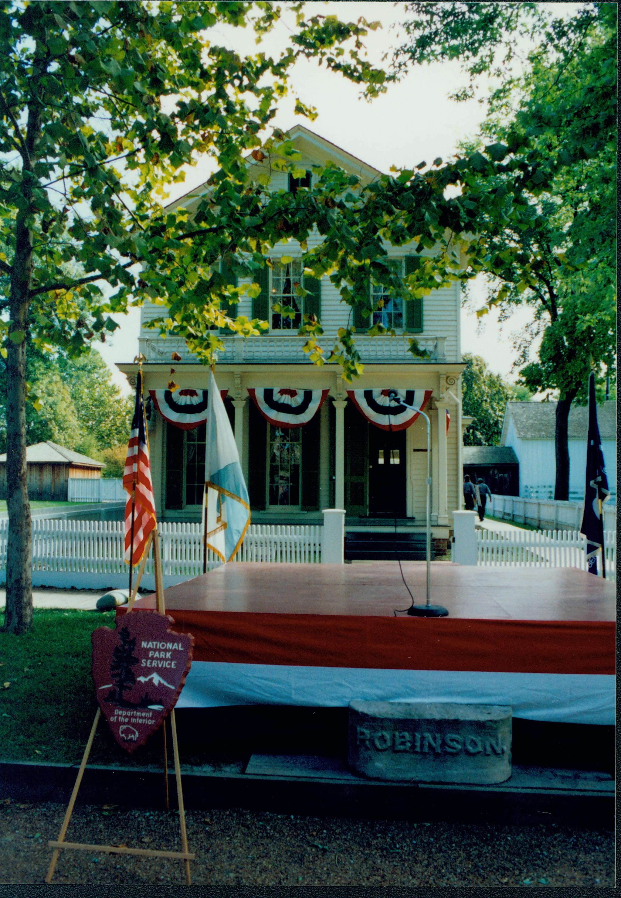 NA Robinson House, Dedication