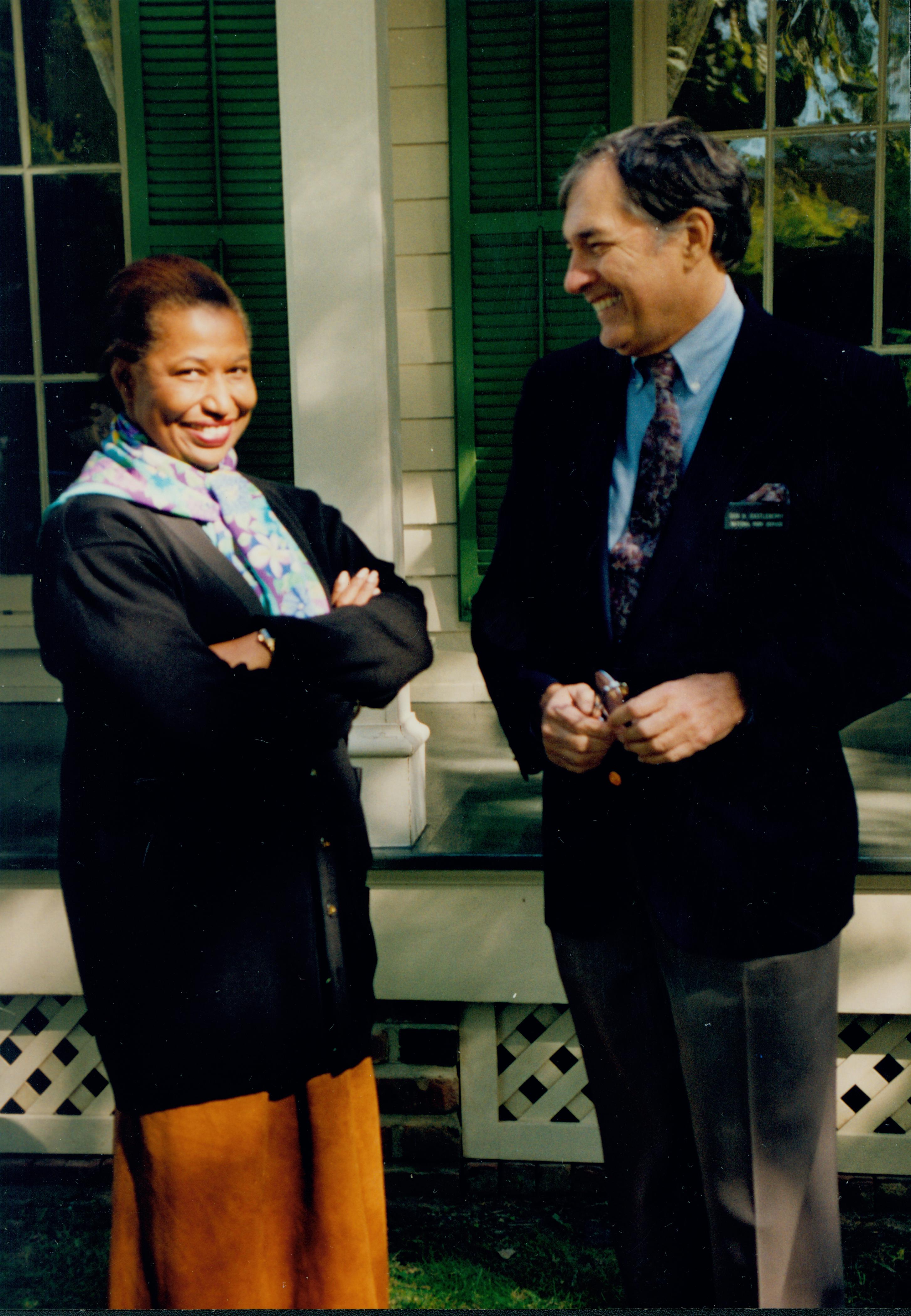 NA Robinson House, Dedication