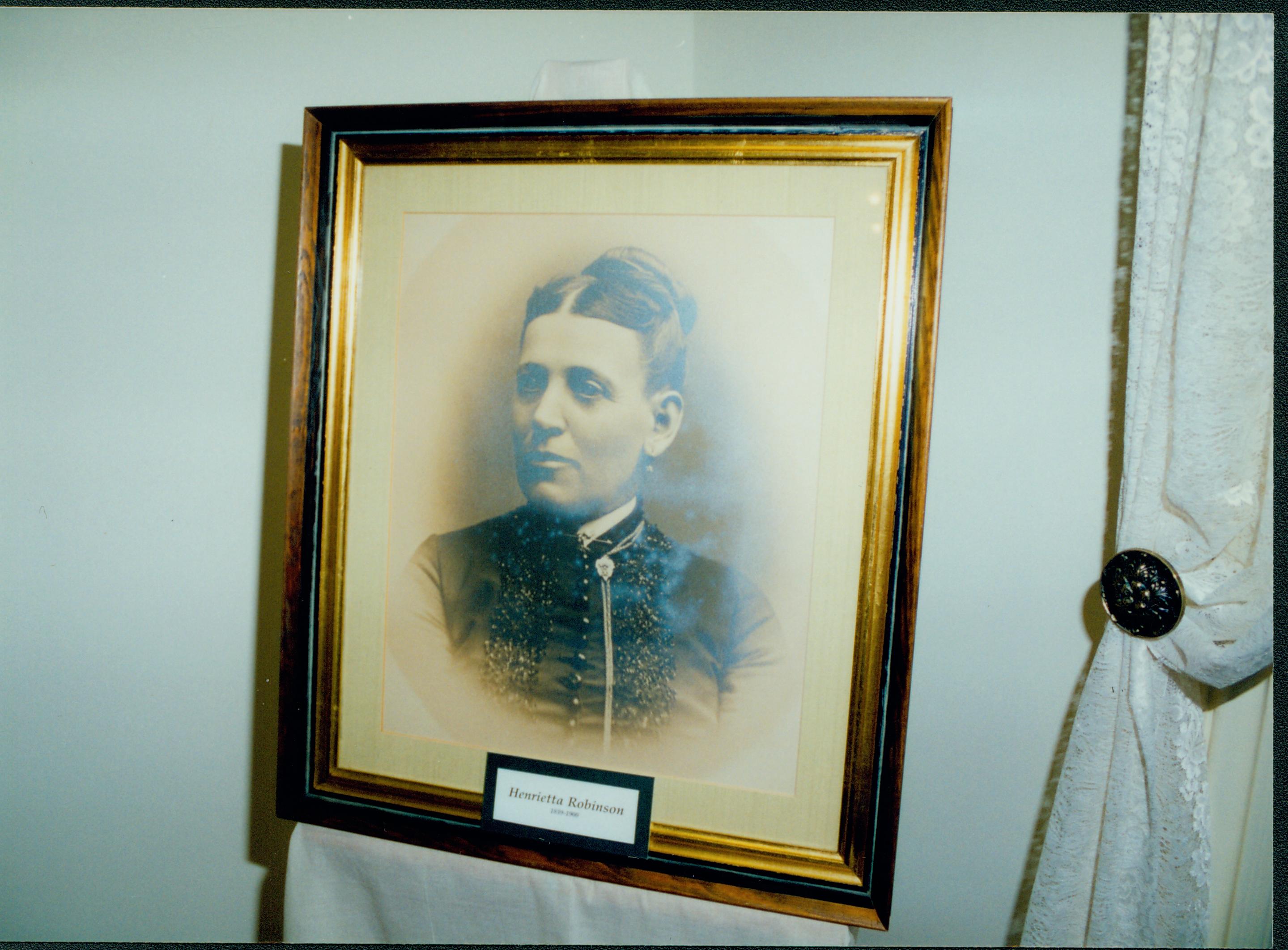 NA Robinson House, Dedication