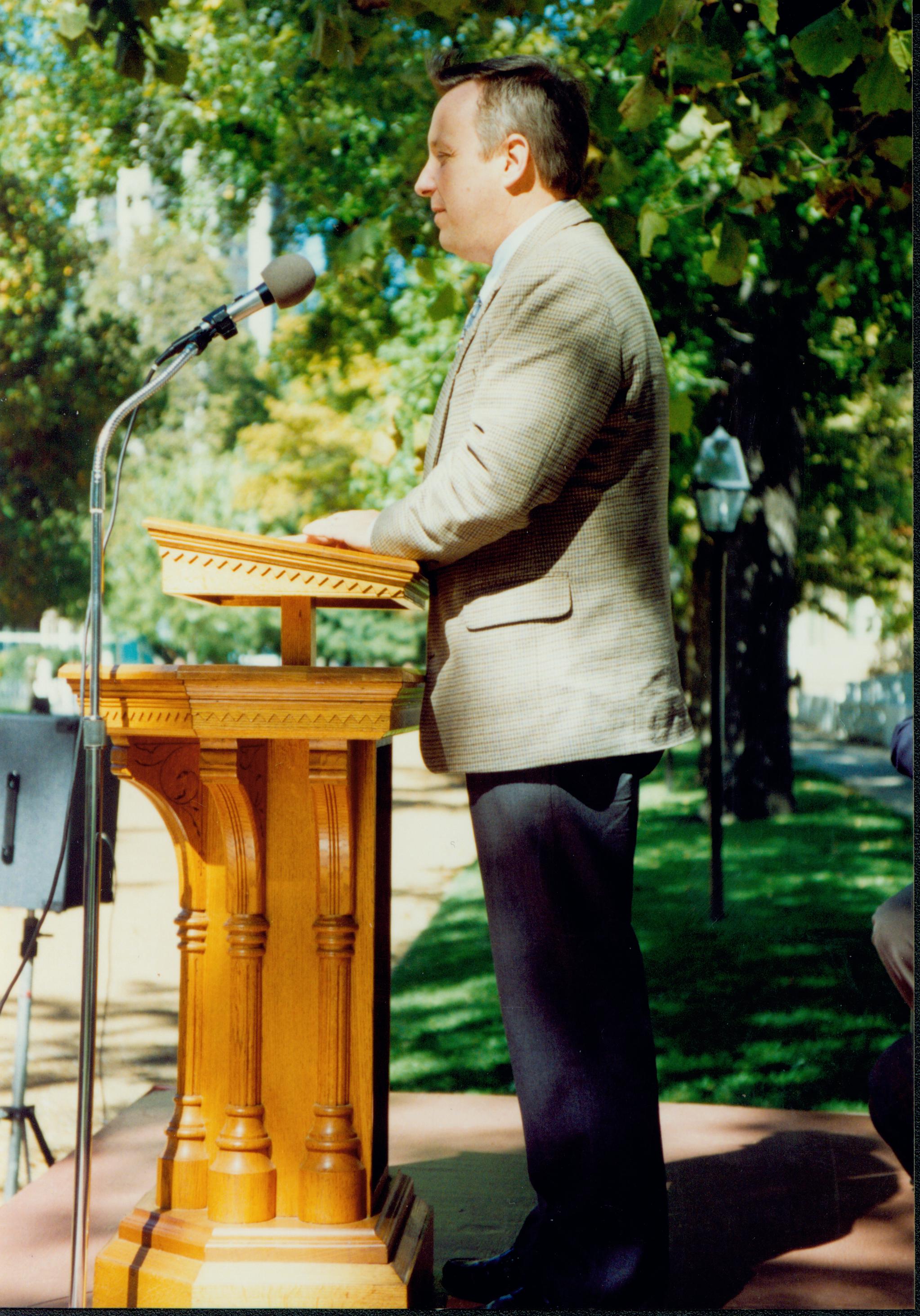 NA Robinson House, Dedication