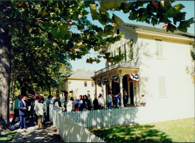 NA Robinson House, Dedication