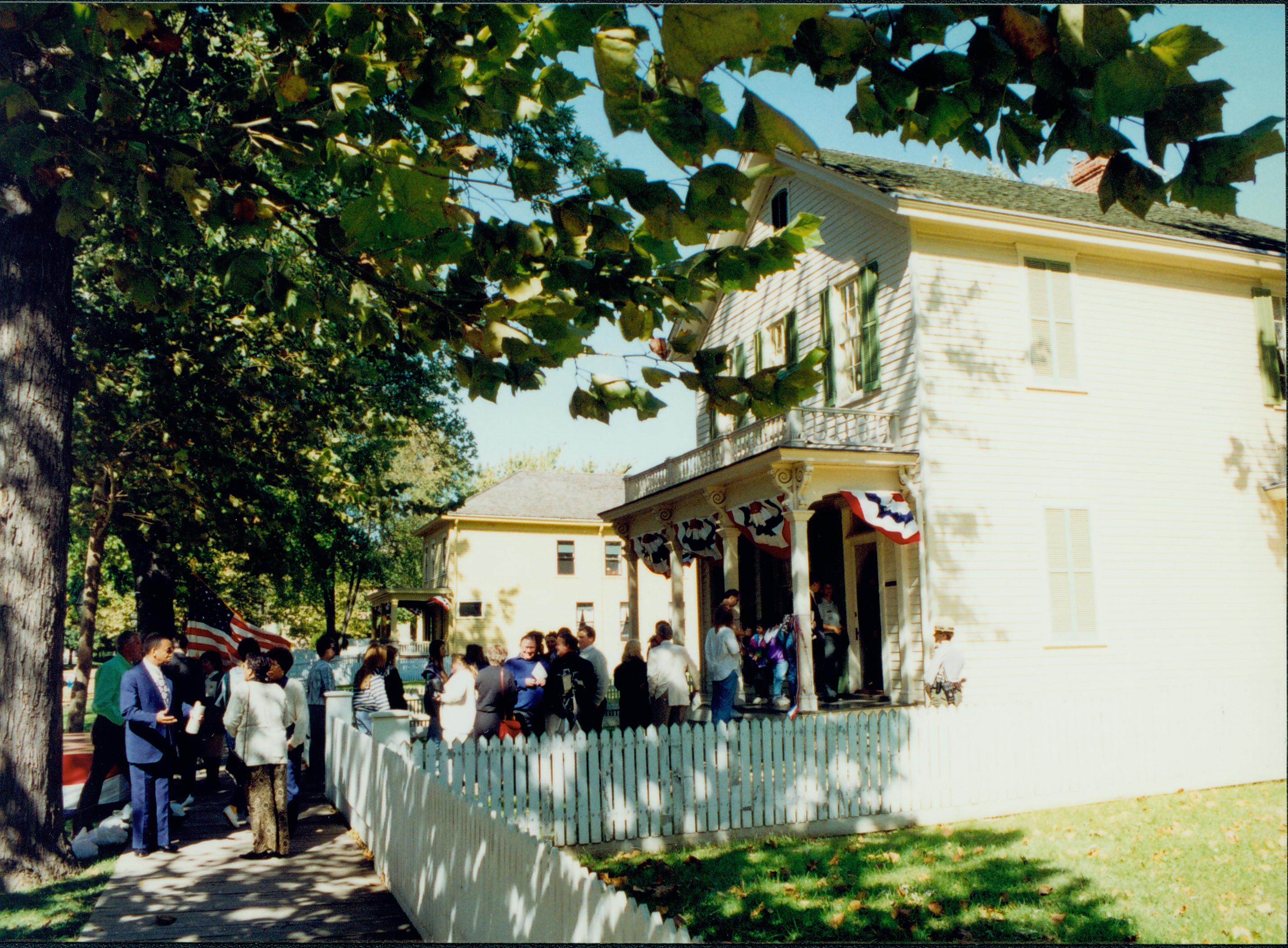 NA Robinson House, Dedication