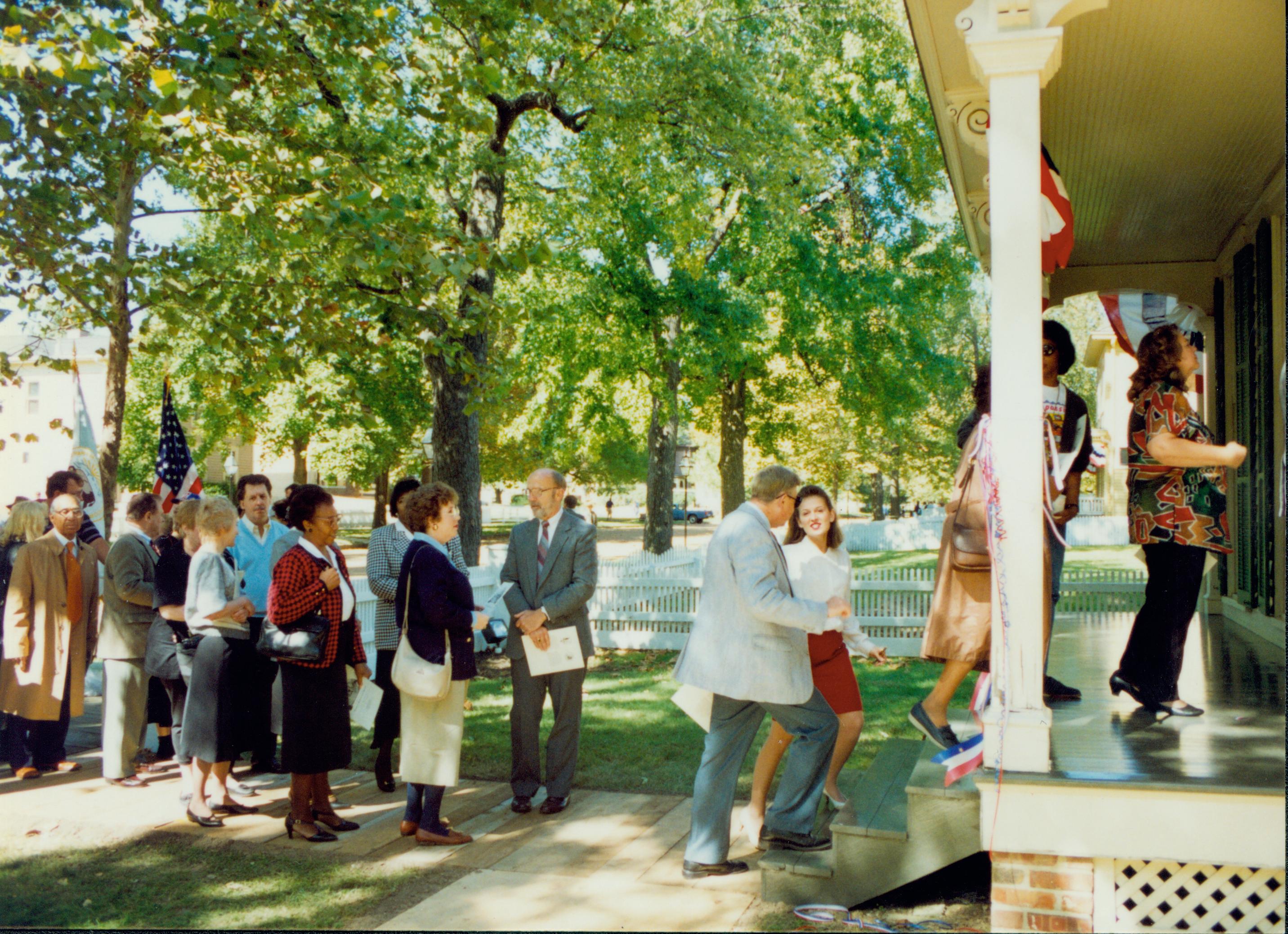 NA Robinson House, Dedication