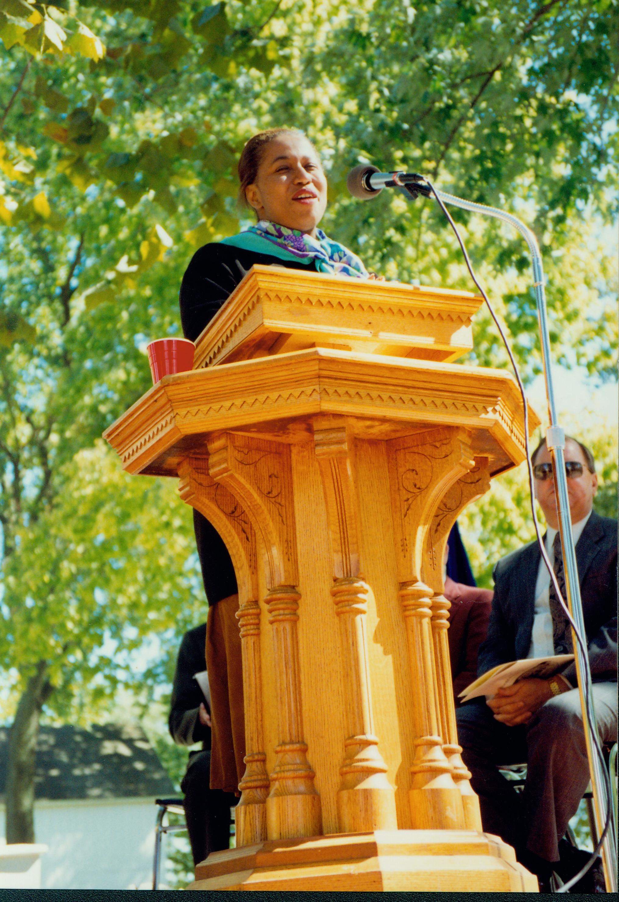 NA Robinson House, Dedication