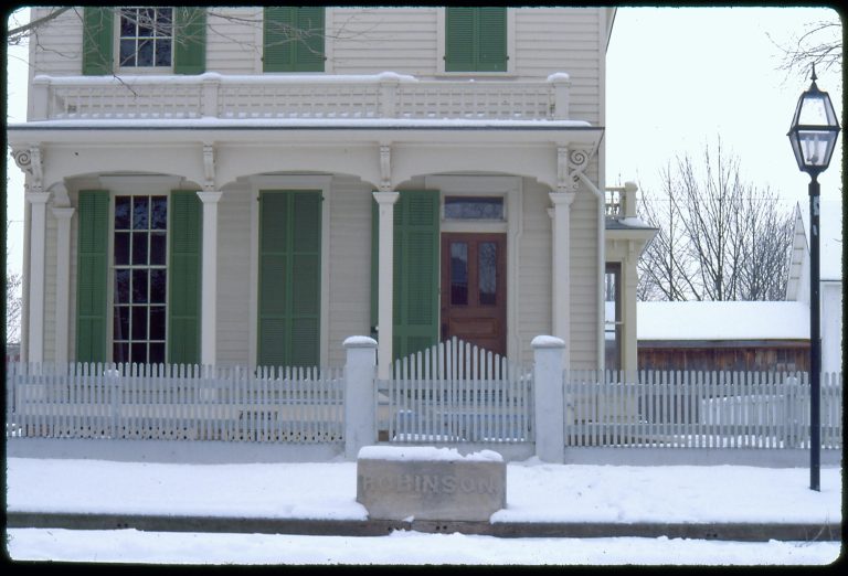 NA Robinson House