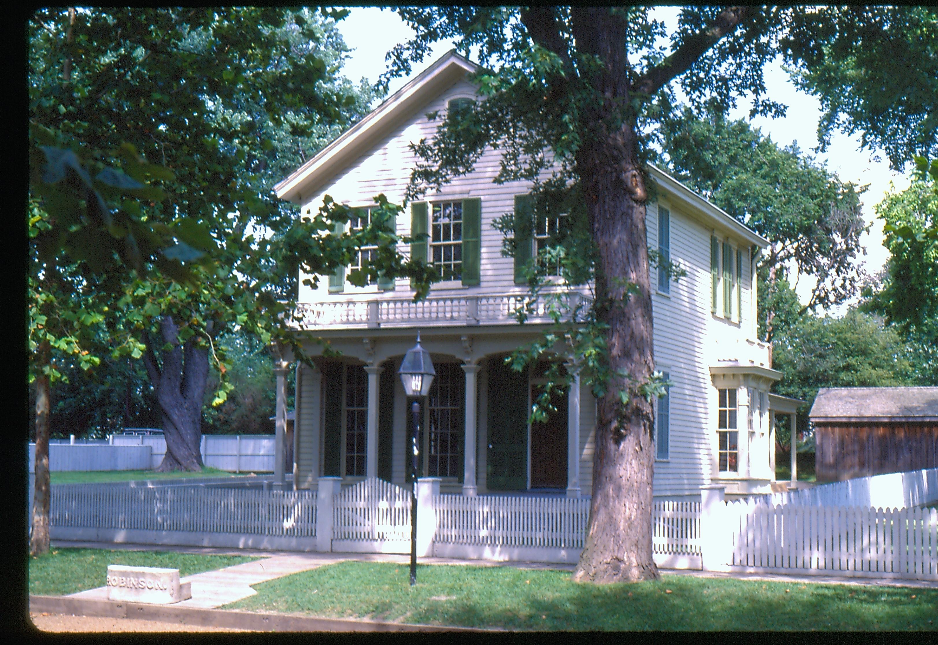 NA Robinson House