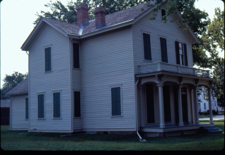 NA Robinson House