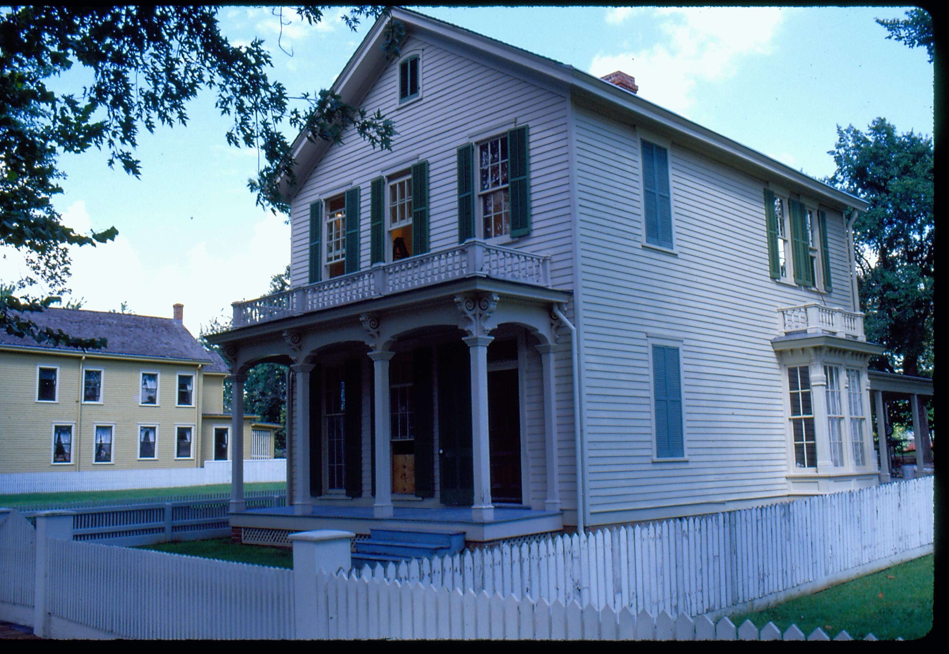 NA Robinson House