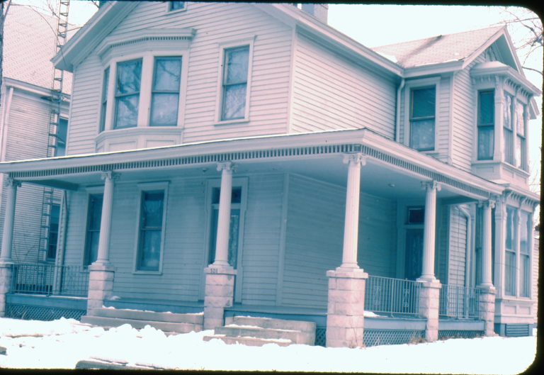 NA Robinson House