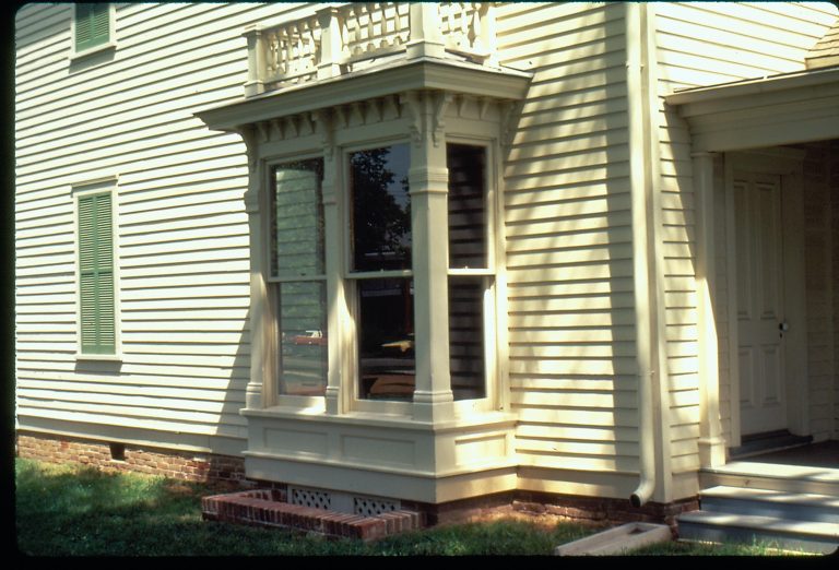NA Robinson House