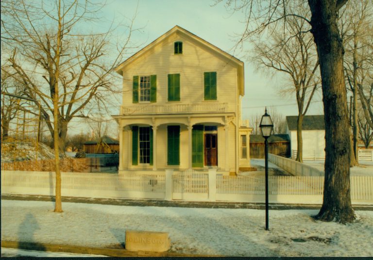 NA Robinson House