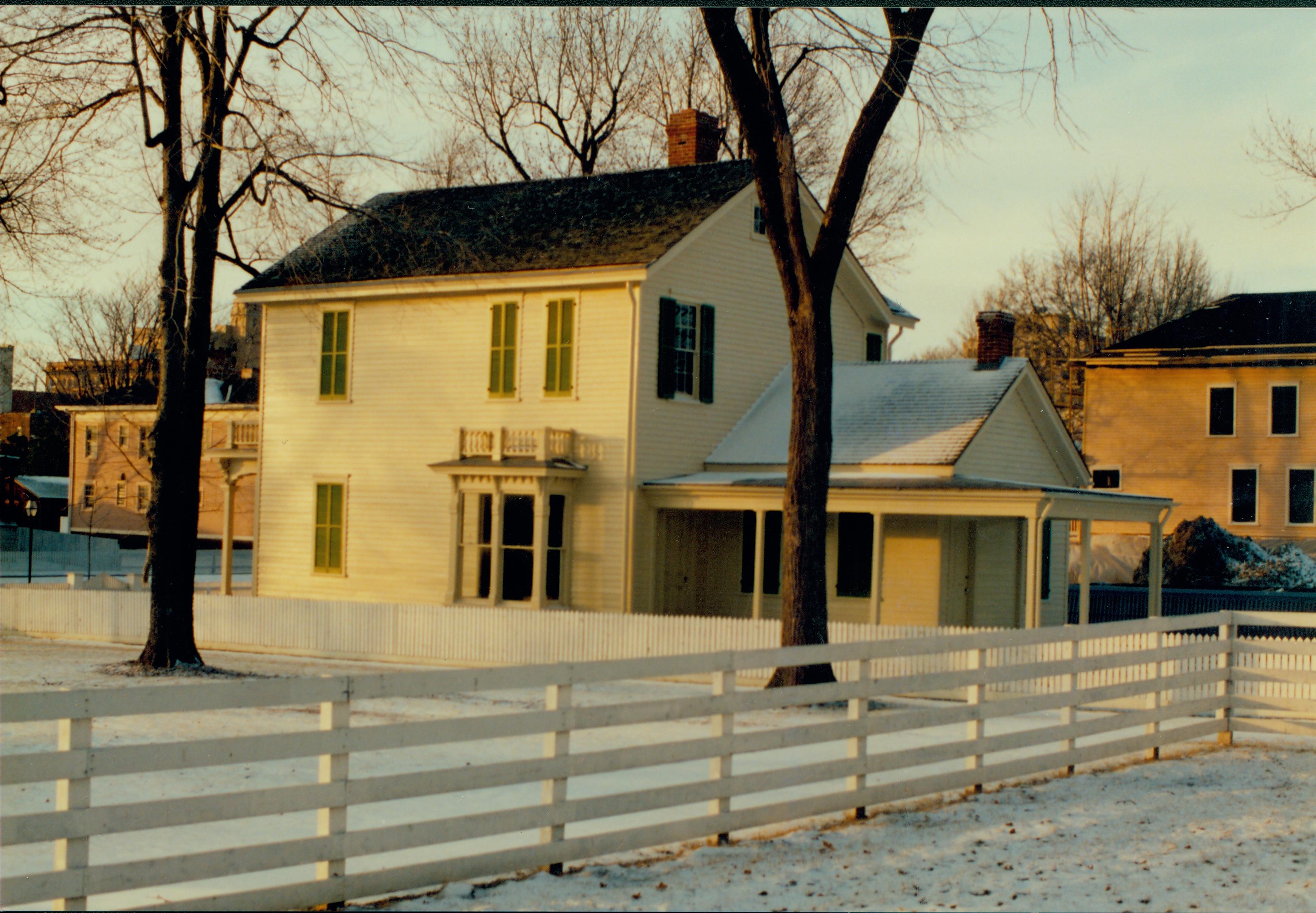NA Robinson House