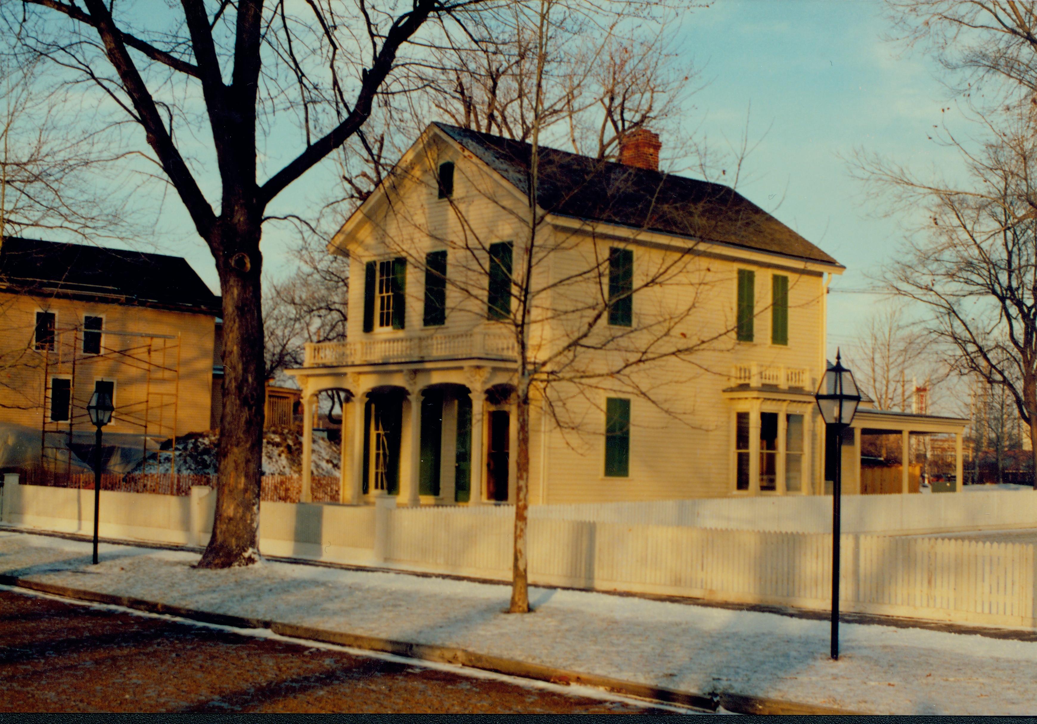 NA Robinson House