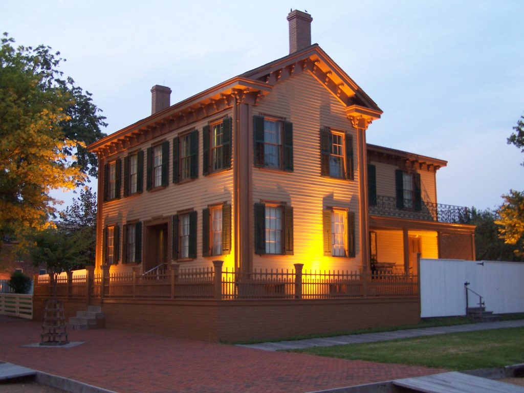 lincoln home underlit