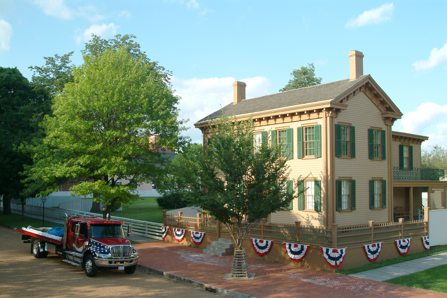 NA Lincoln Home NHS- National Flag Exhibit Honor Our Flag, Owens CD exhibit, National Flag