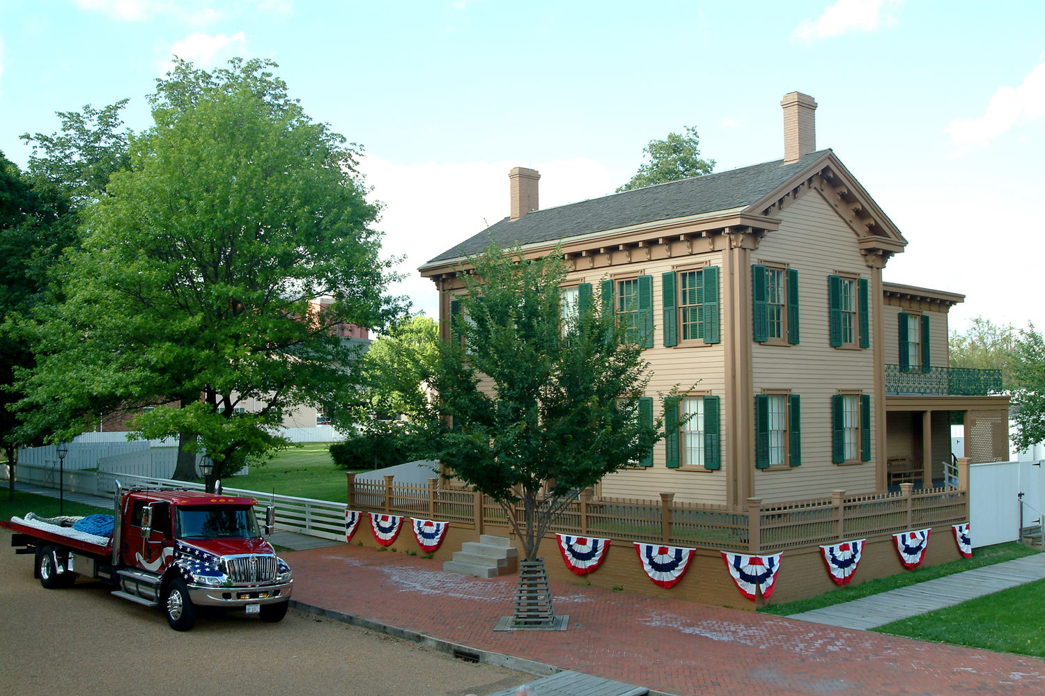 NA Lincoln Home NHS- National Flag Exhibit Honor Our Flag, Owens CD exhibit, National Flag