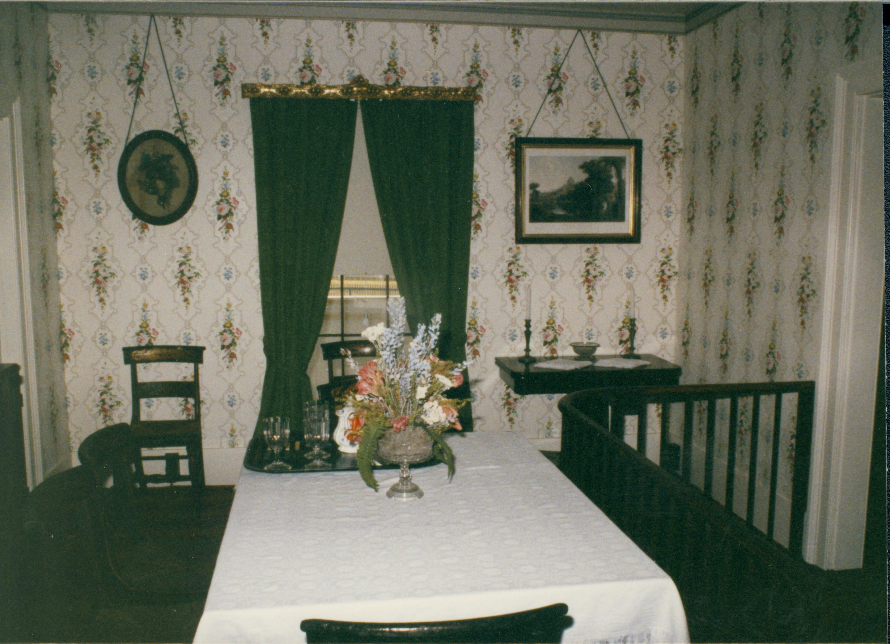 Dining Room, #8 Lincoln, home, Dining Room, furnishings