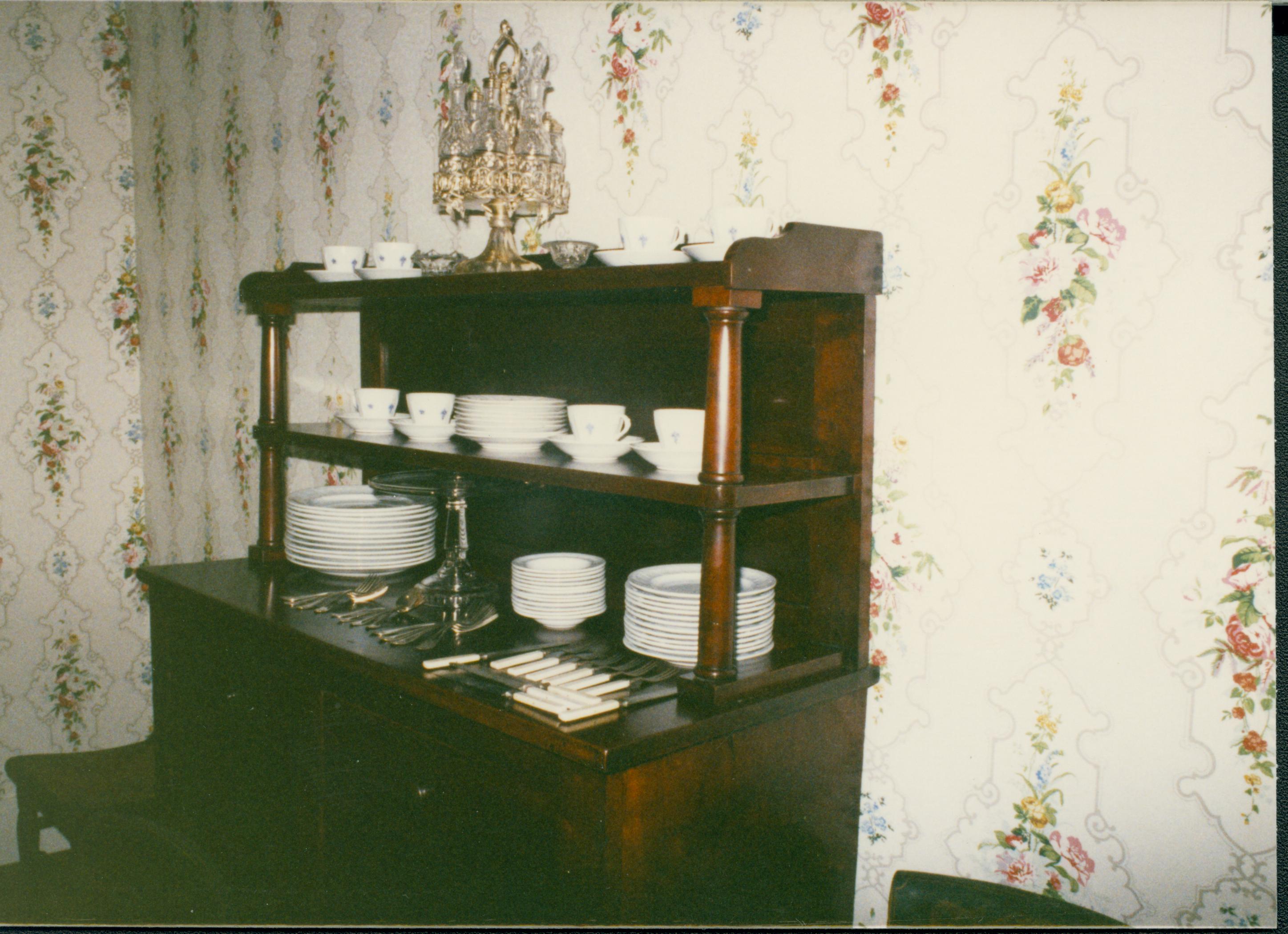 Dining Room, #13 Lincoln, home, Dining Room, furnishings