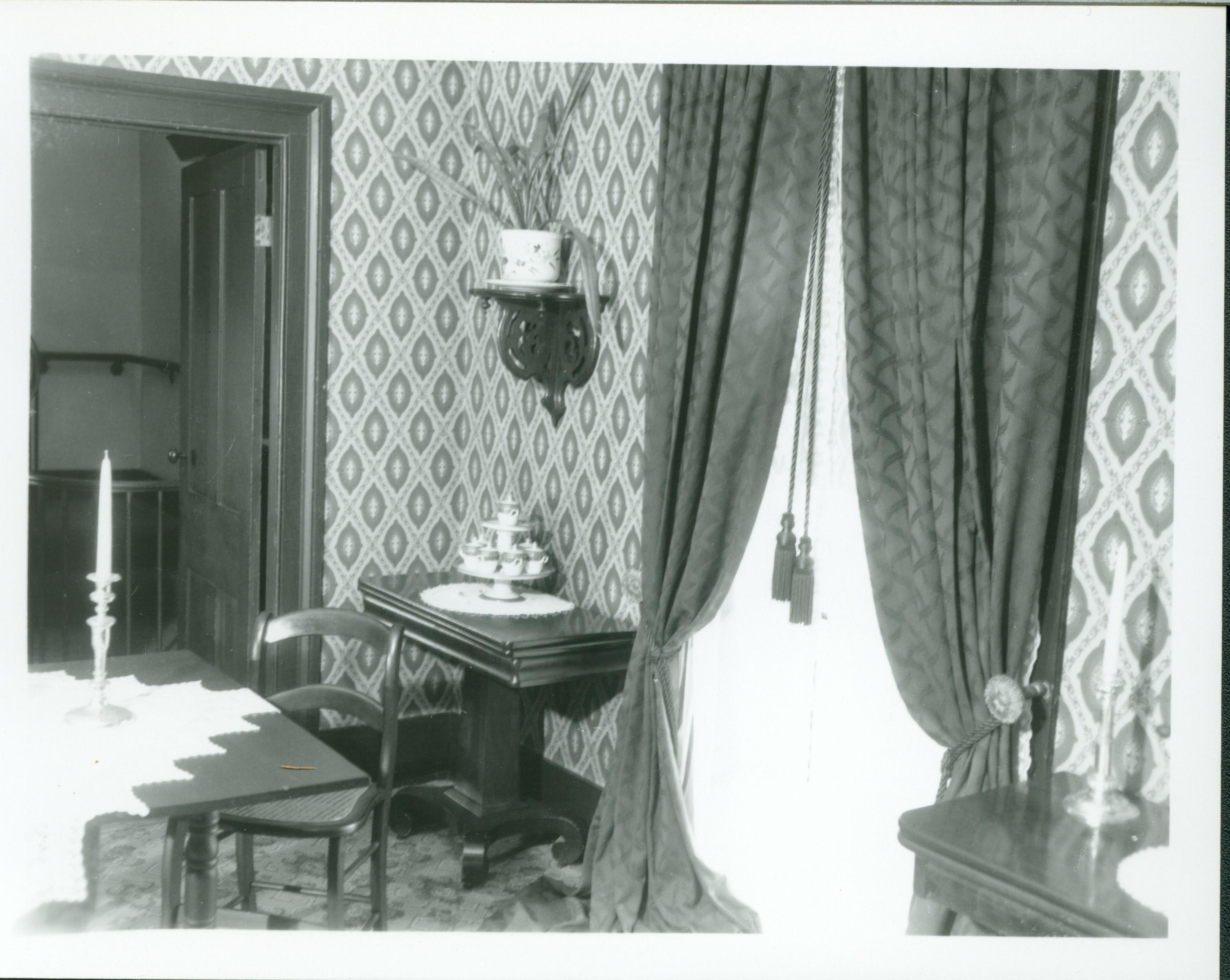 NA Dining Room, Negative # 69, See Classification # 310 Lincoln, home, Dining Room, furnishings