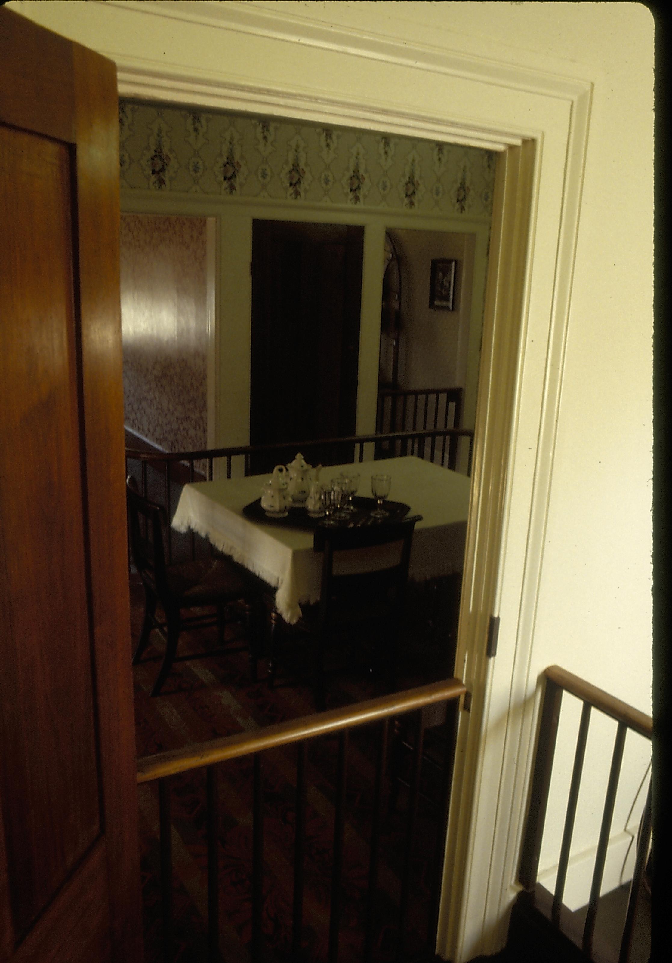 NA Lincoln, home, Dining Room