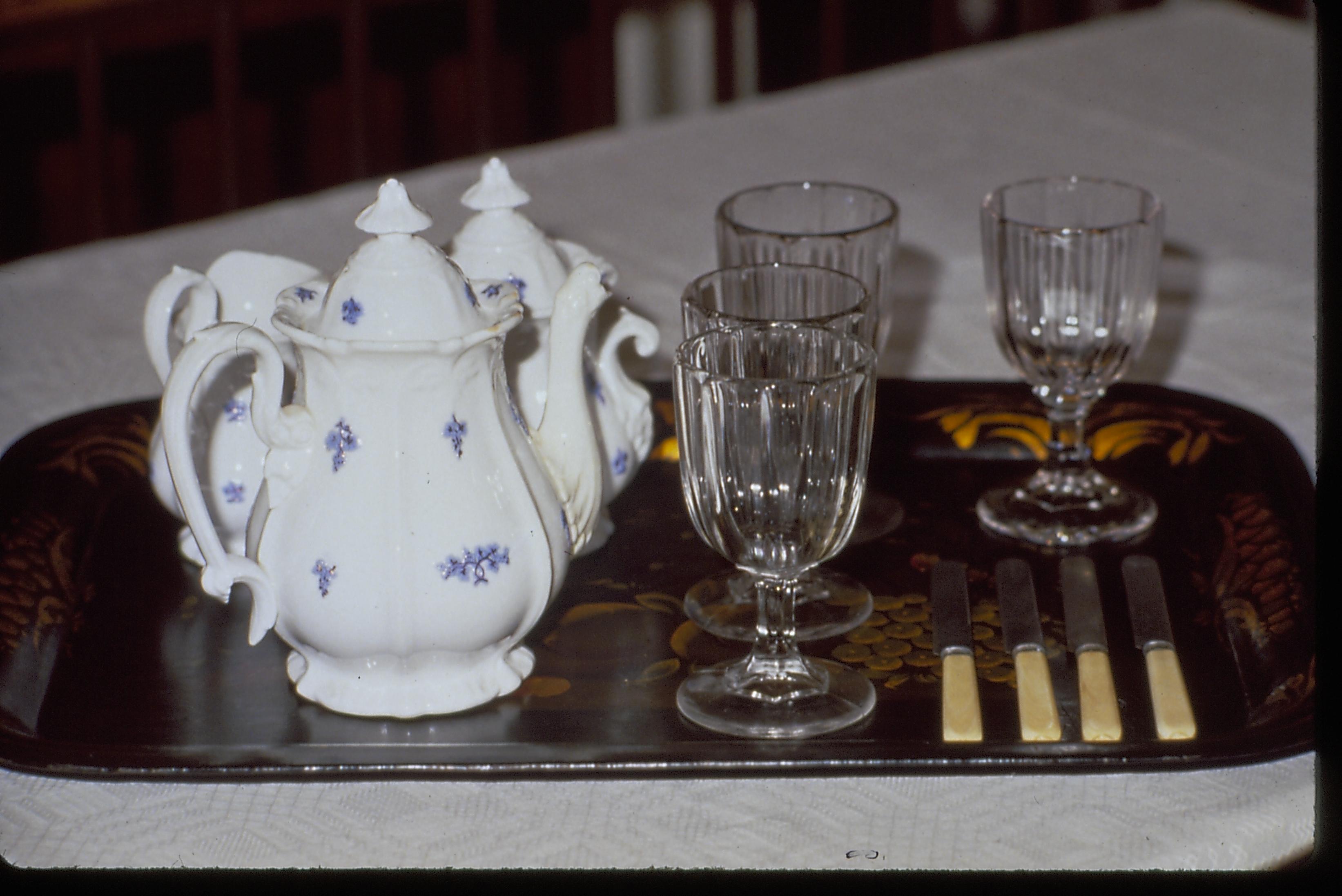 NA Lincoln, home, Dining Room, table setting, tea, pot, glasses, knives