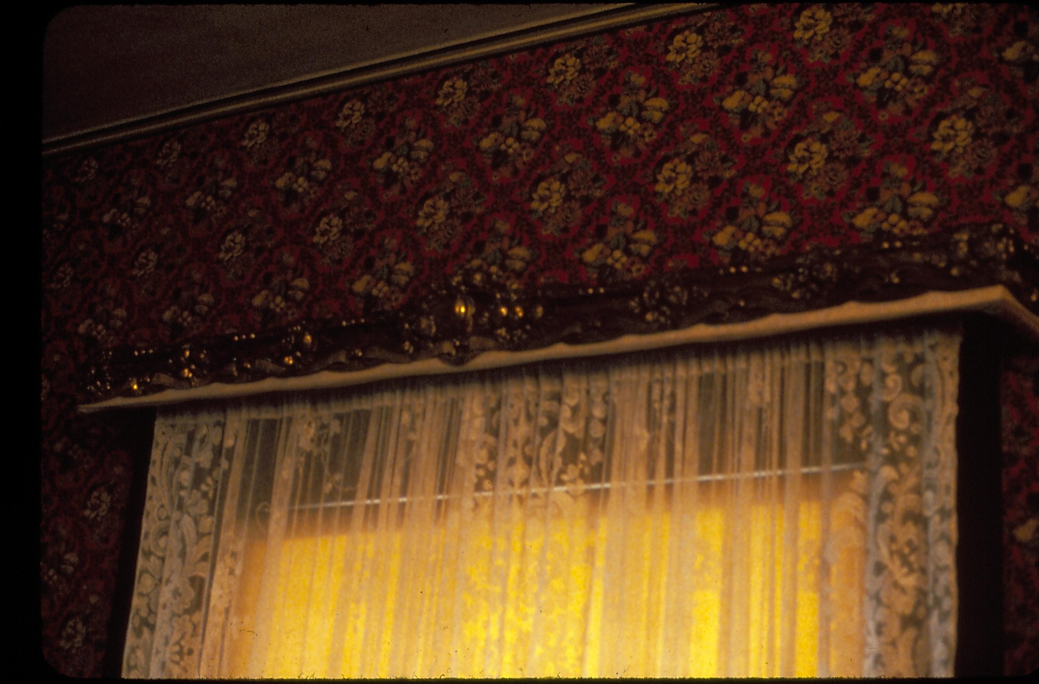 NA Lincoln, home, Dining Room, curtain, window