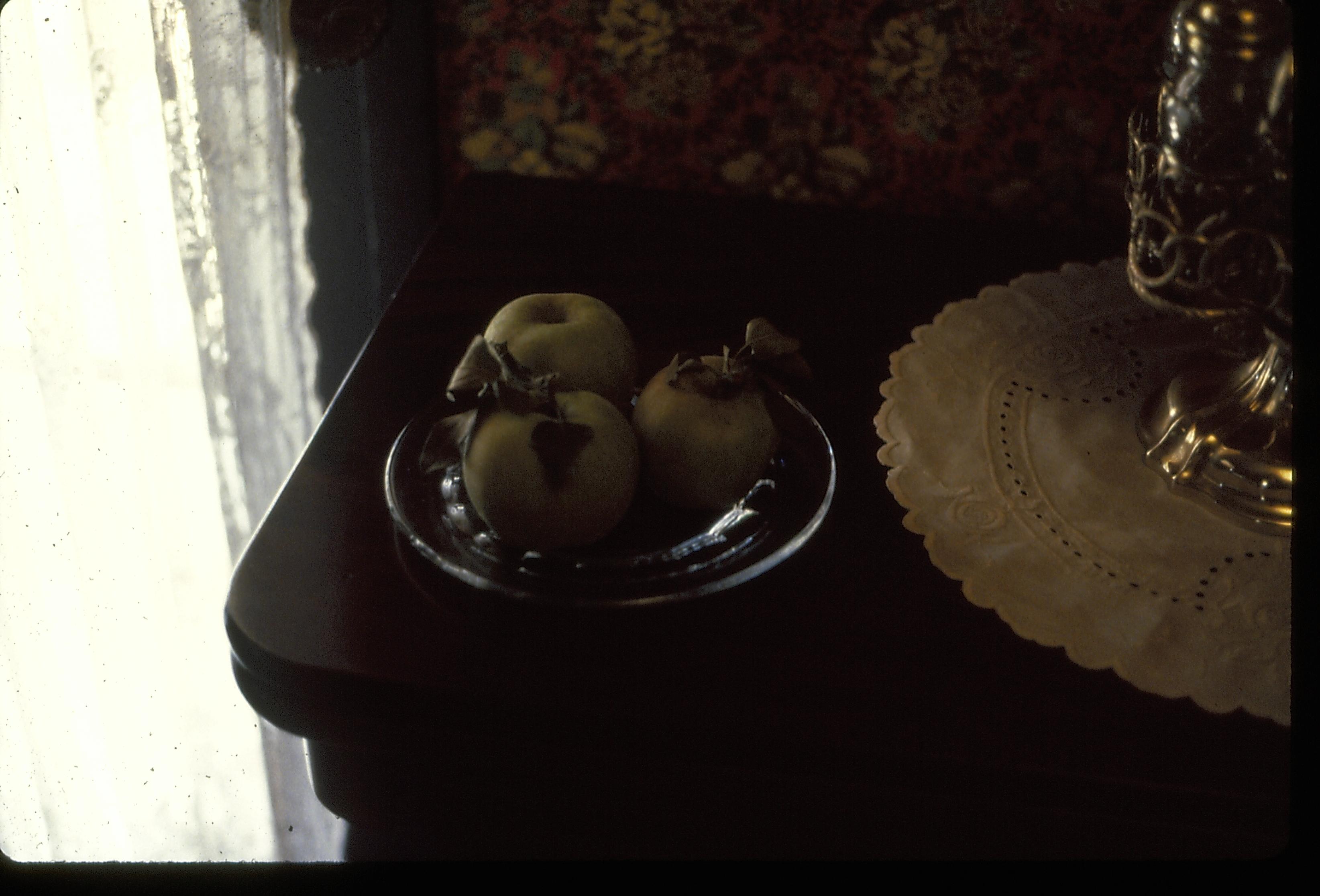 NA Lincoln, home, Dining Room, china, table, fruit