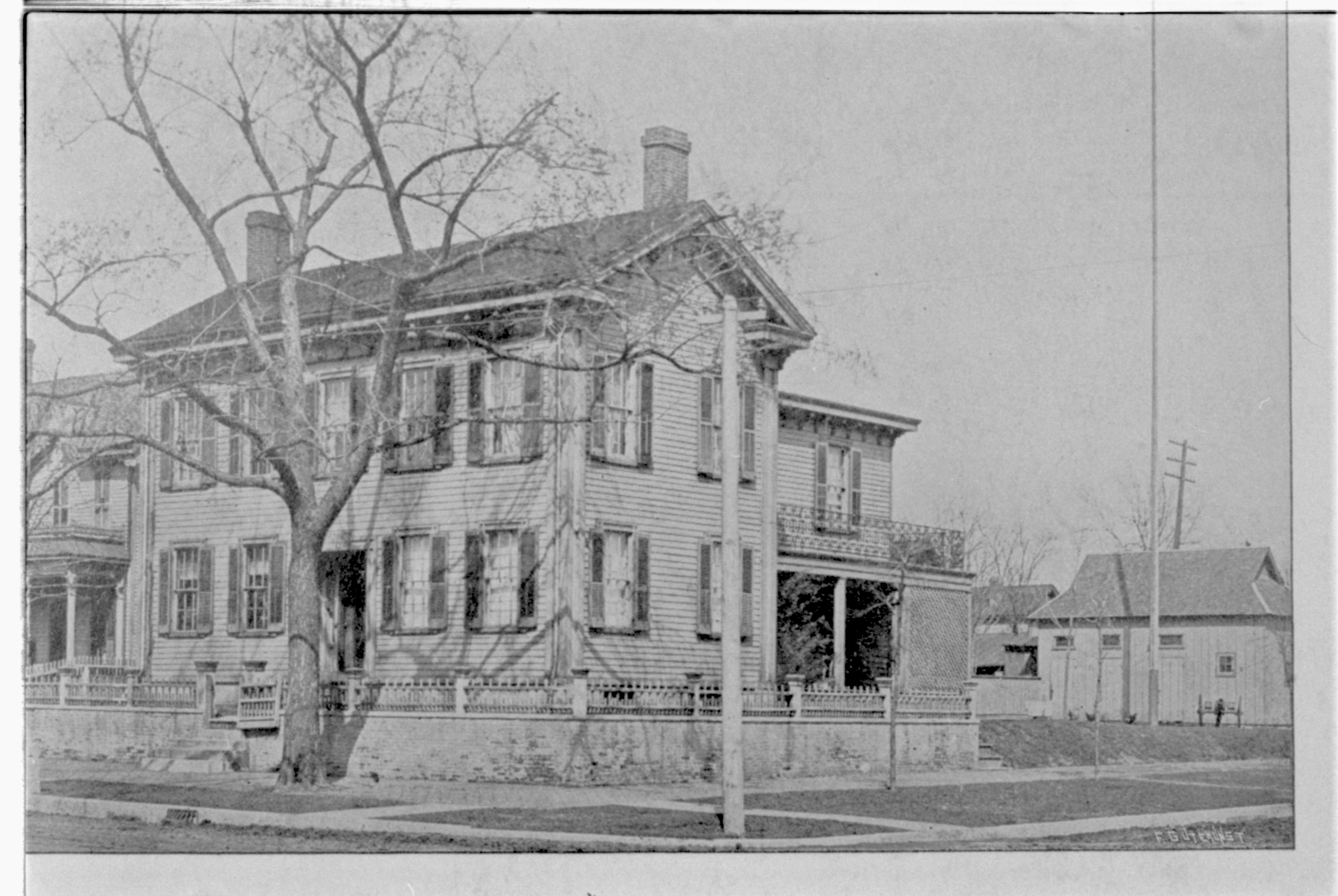 NA Lincoln, home