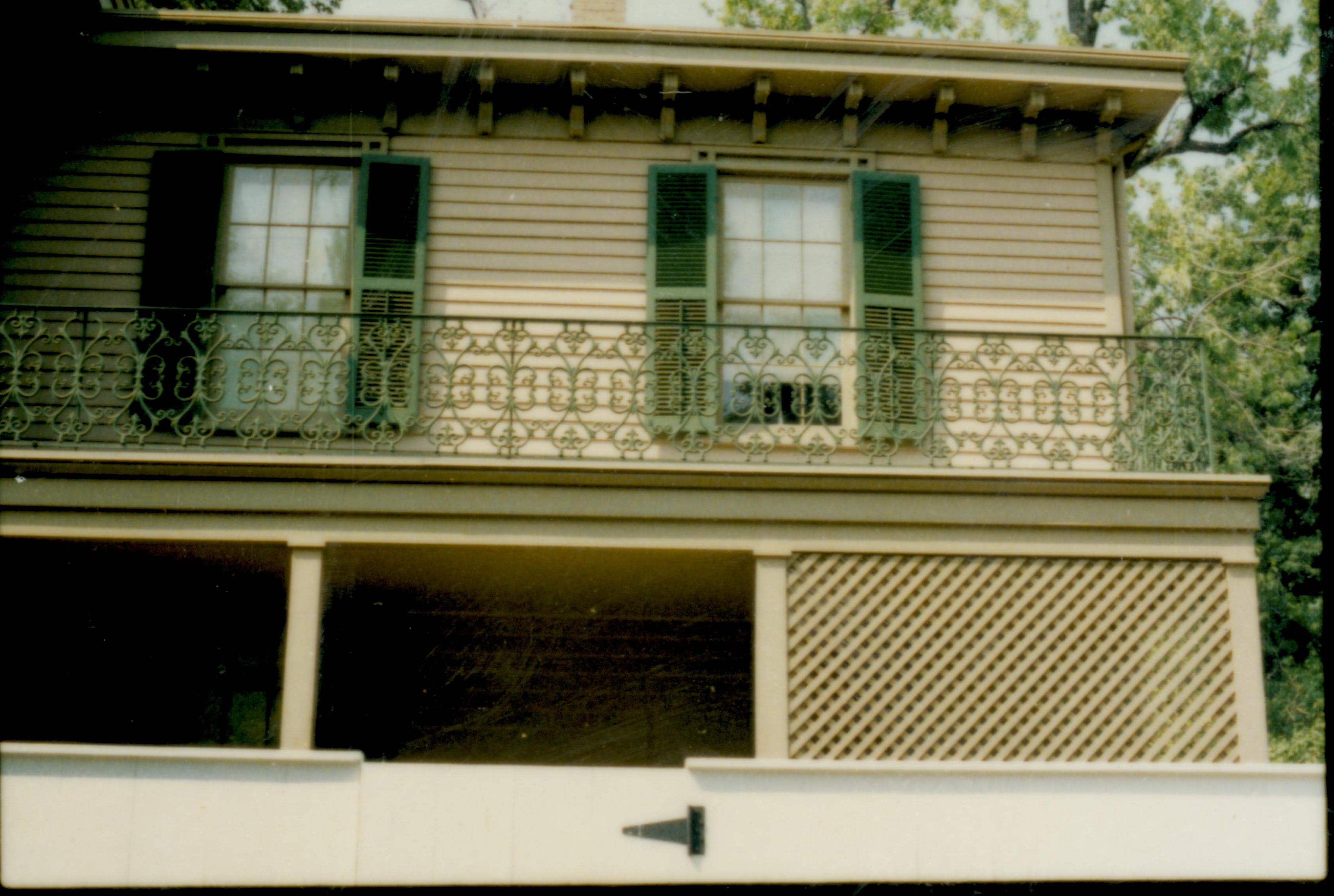 NA file no. 19 Lincoln, home, south, balcony