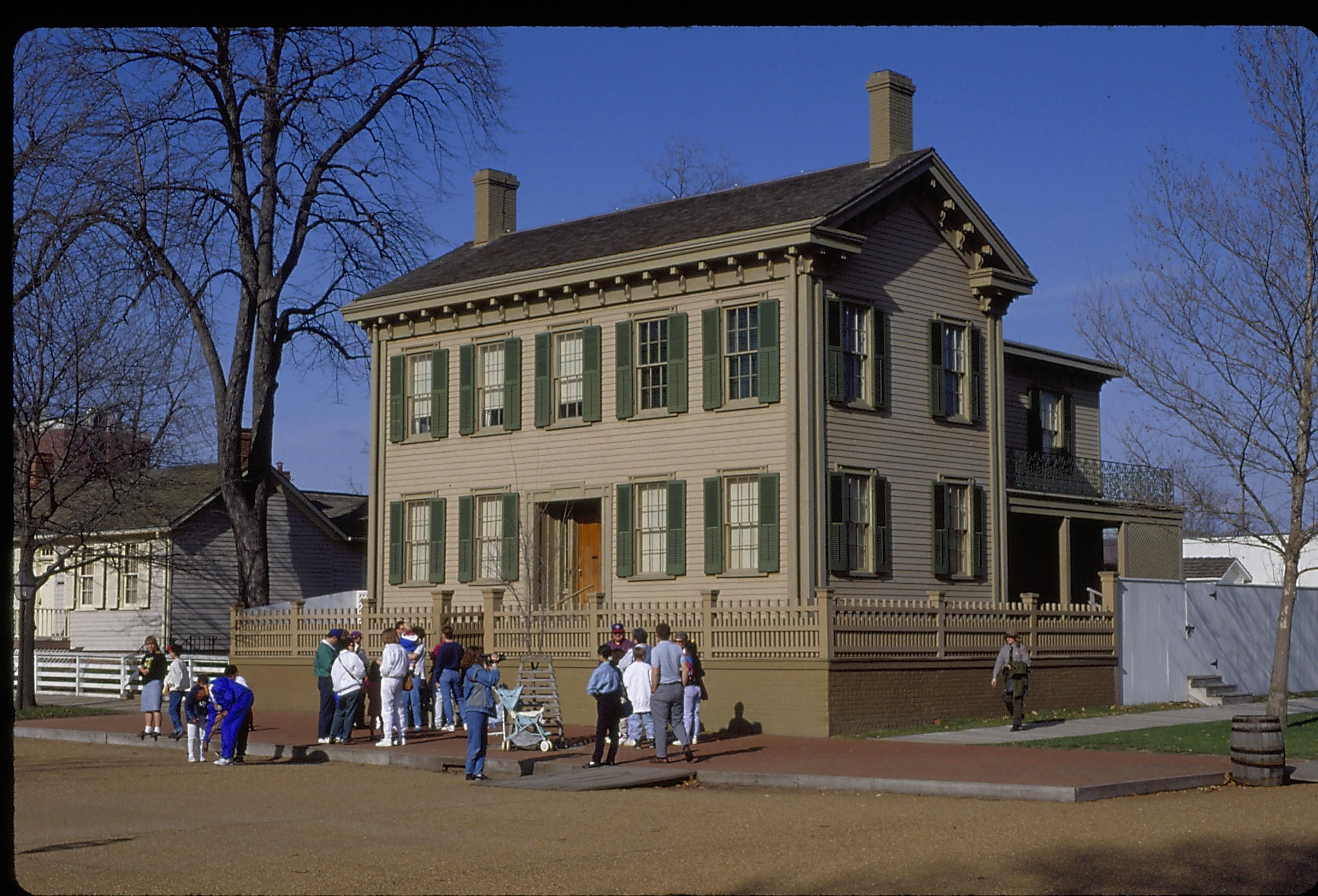 NA frame#6 Lincoln, home, visitors