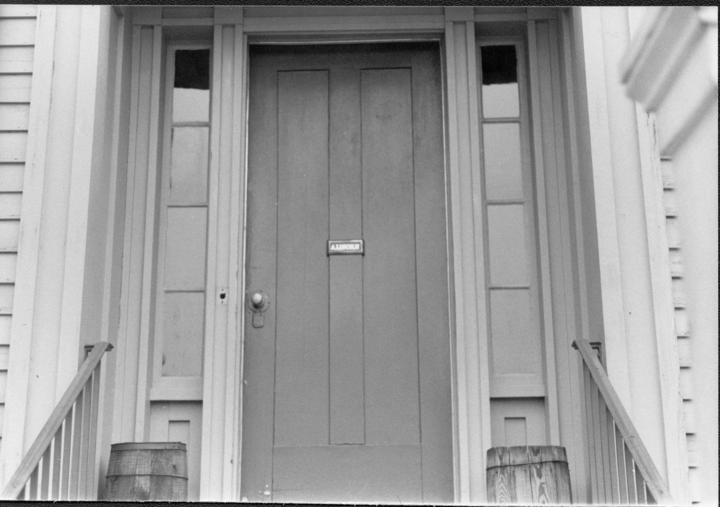 NA 75 CATS Lincoln, home, front door