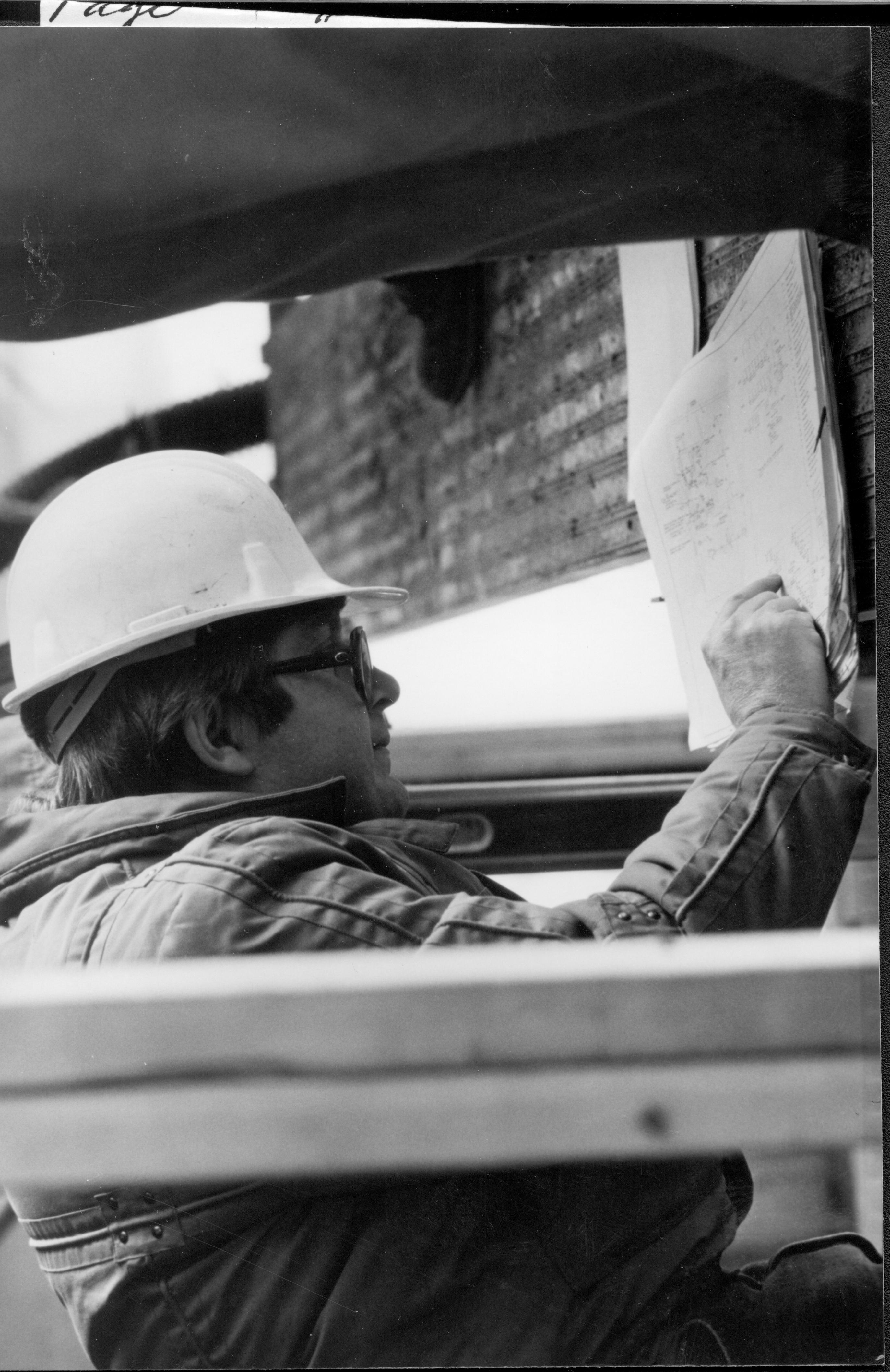 Man Working - LIHO 1987-1988 Job#44298, PG26,PIC2 Lincoln Home, Restoration, Worker