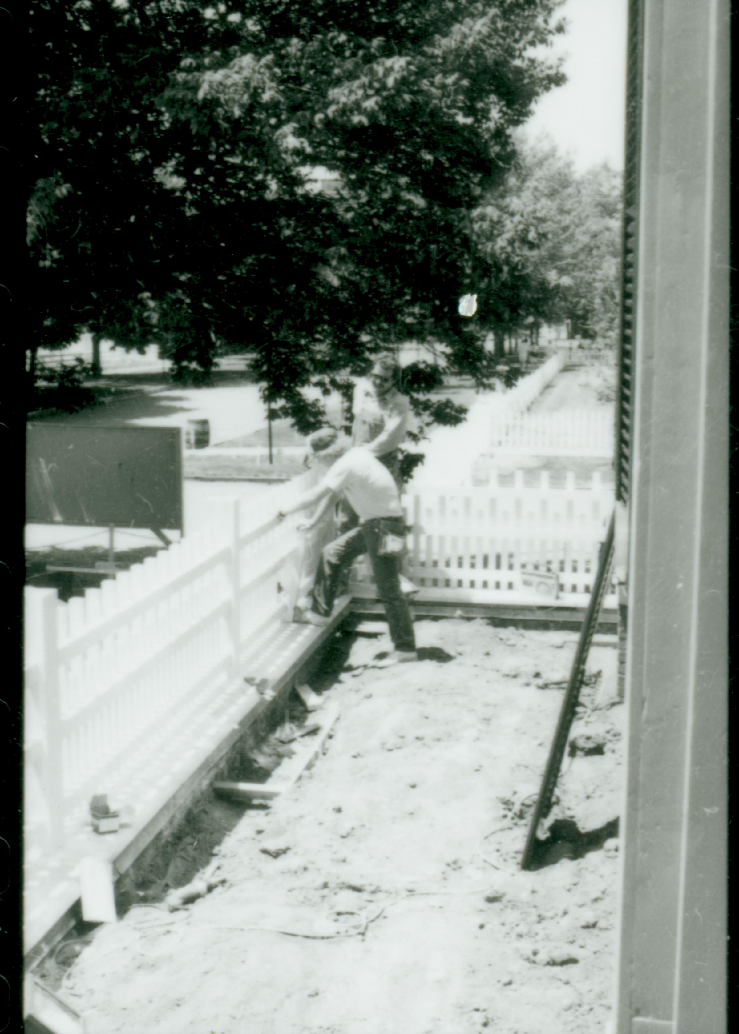 NA Restoration, Lincoln, home, fence, front