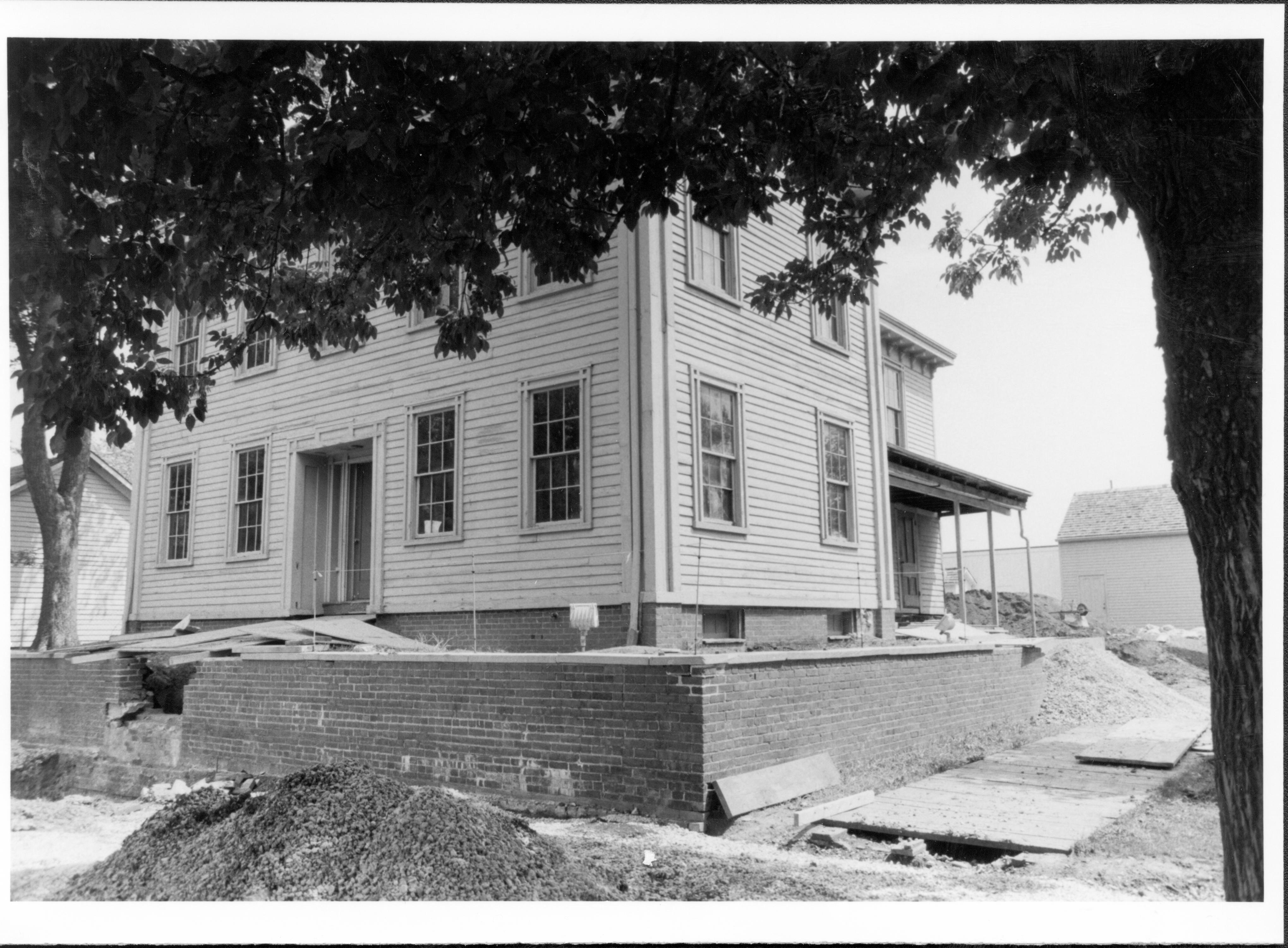 NA No. 3, File 5-3 Lincoln, Home, restoration