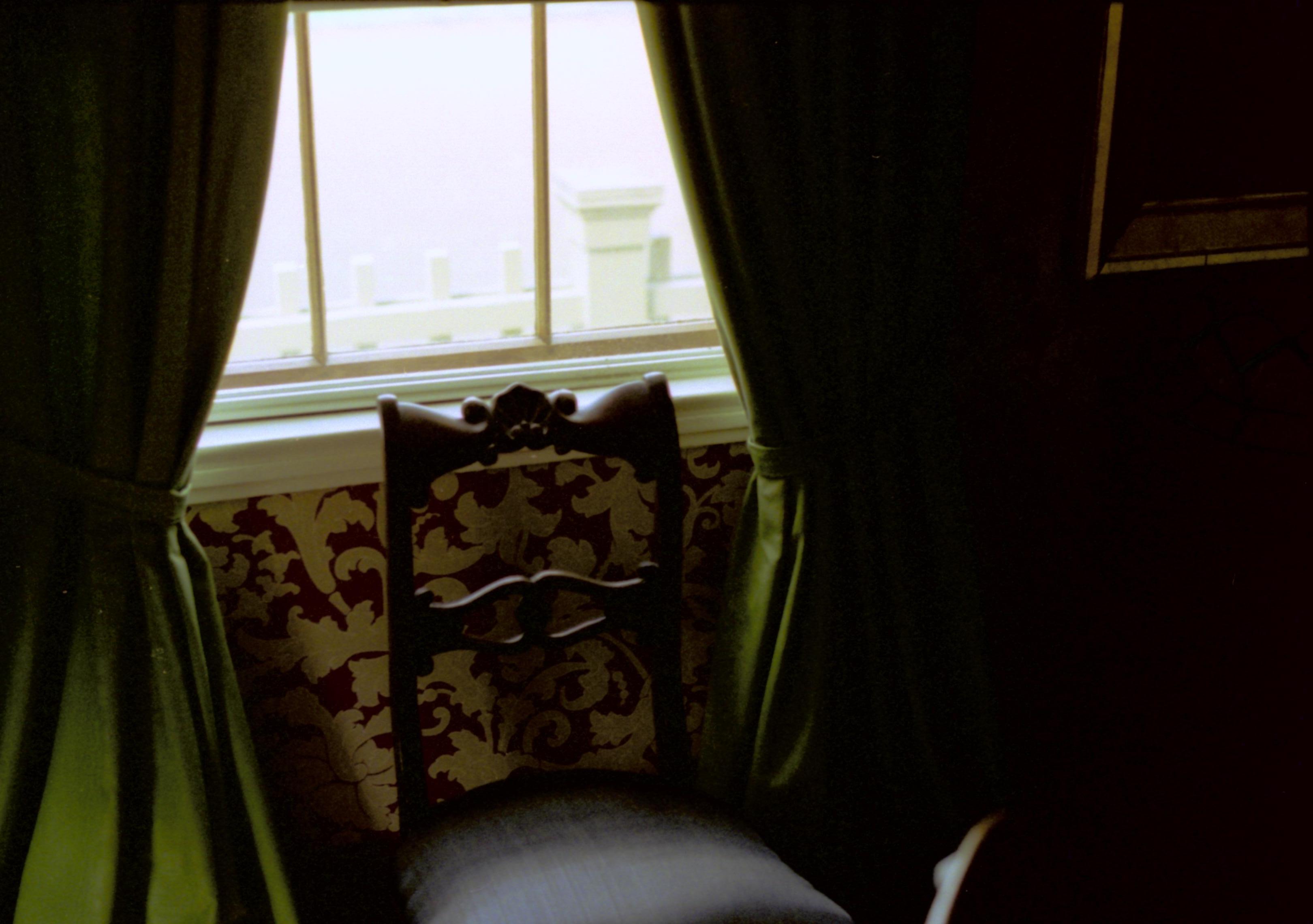 NA neg. sleeve (367660 107B) Lincoln, Home, Restoration, window, treatment, curtain, chair