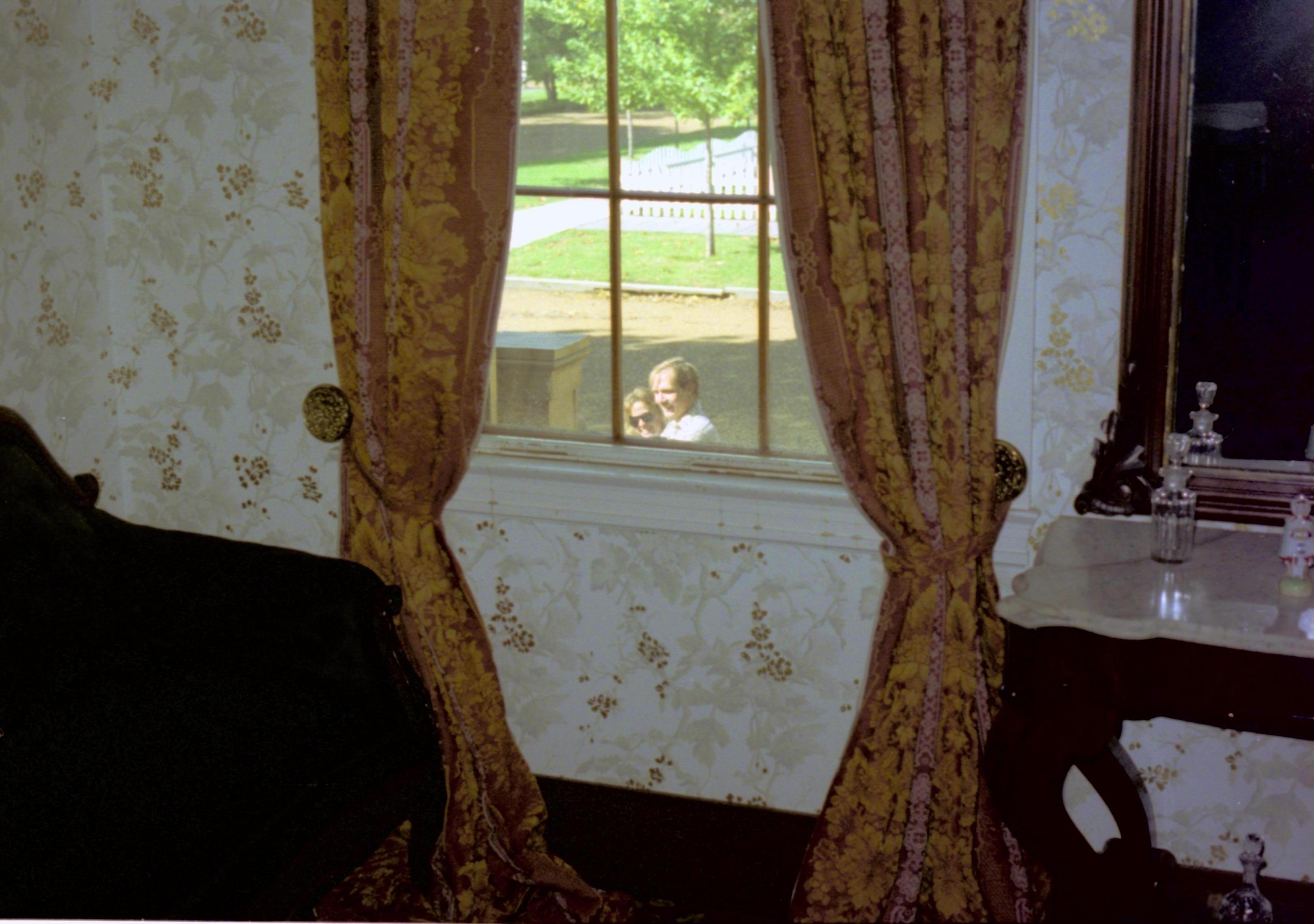 NA neg. sleeve (367660 108B) Lincoln, Home, Restoration, window, treatment, curtain